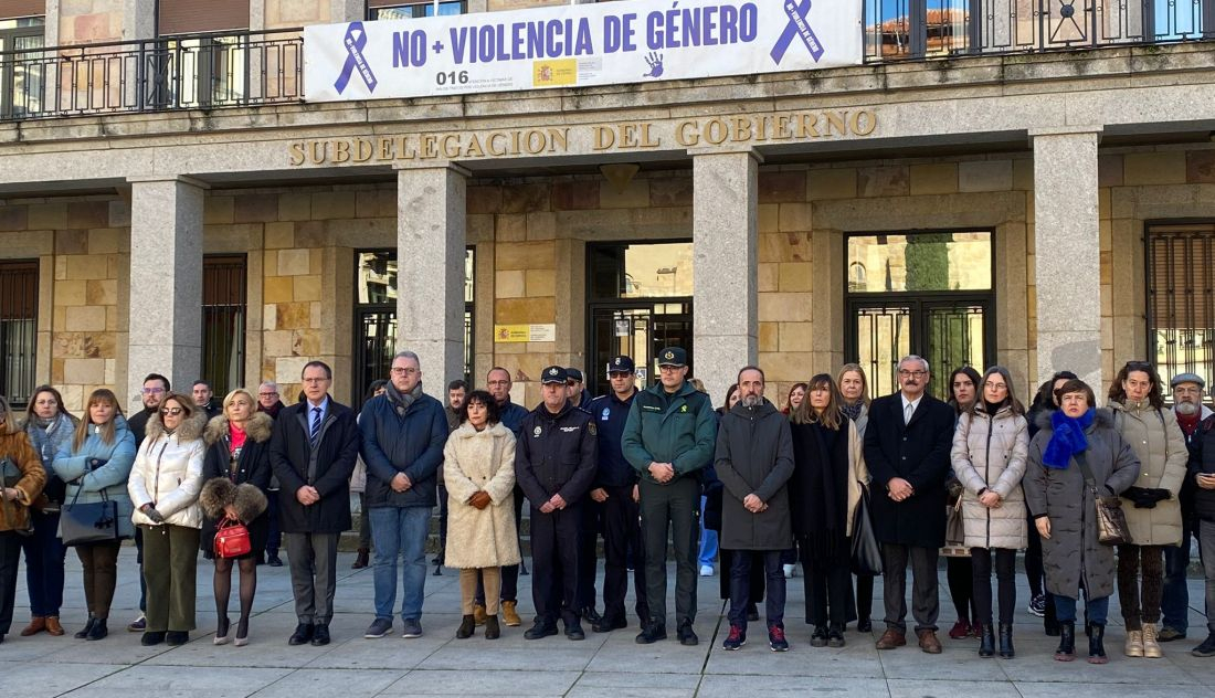 VÍDEO Zamora guarda silencio por el asesinato machista de una mujer y