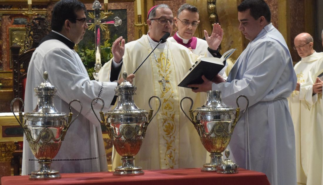 El Obispo De Zamora Preside La Misa Crismal Ante Multitud De Sacerdotes