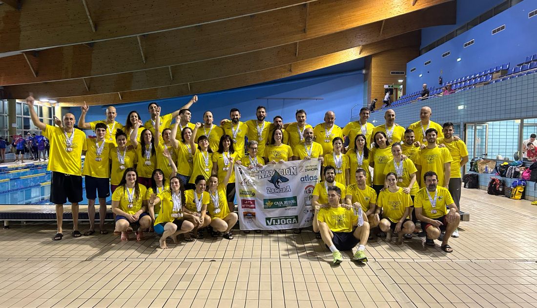 El CD Natación Zamora vuelven a casa con 127 medallas