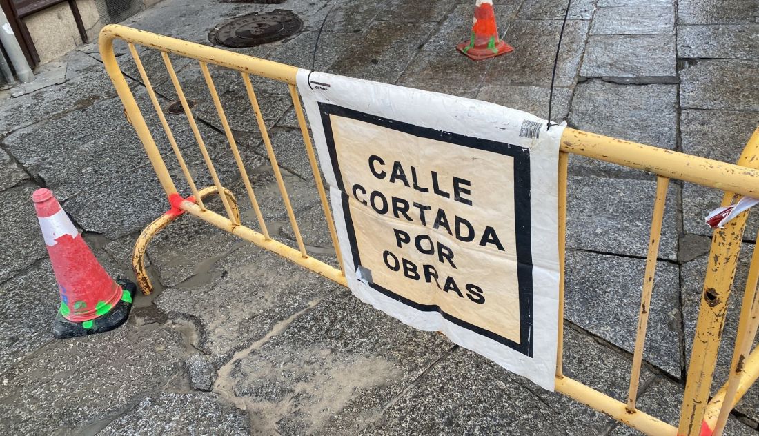 La renovación de la red de agua obliga a cortar esta calle de Zamora a