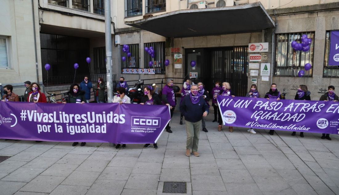 VÍDEO UGT y CCOO visibilizan el 8M en Zamora La preca