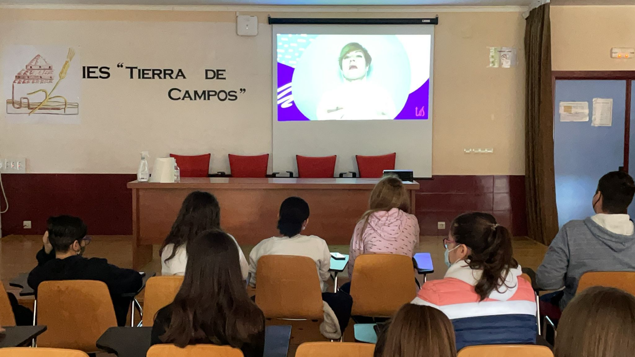 La vida laboral en primera persona para orientar a los escolares del IES Tierra de Campos 