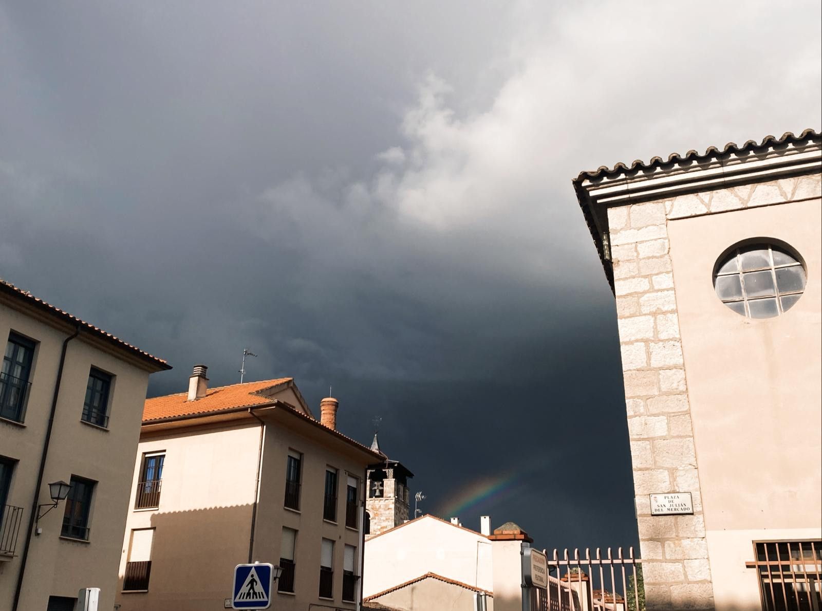 Arco iris en Zamora durante un día lluvioso