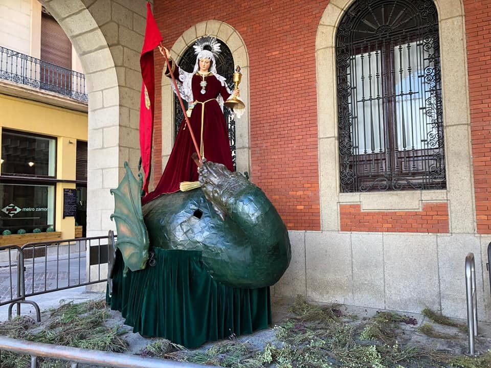 La Tarasca cumple con la tradición del Corpus