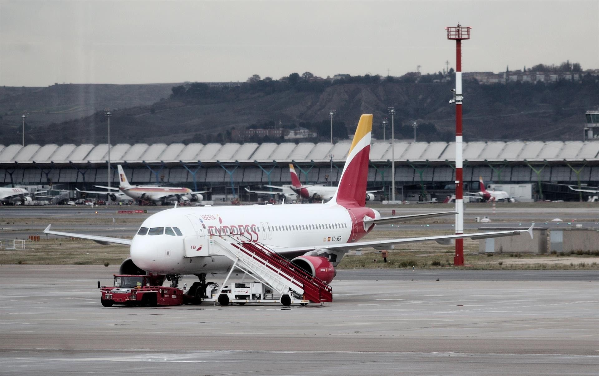 España permitirá desde este lunes la entrada de viajeros que acrediten estar vacunados