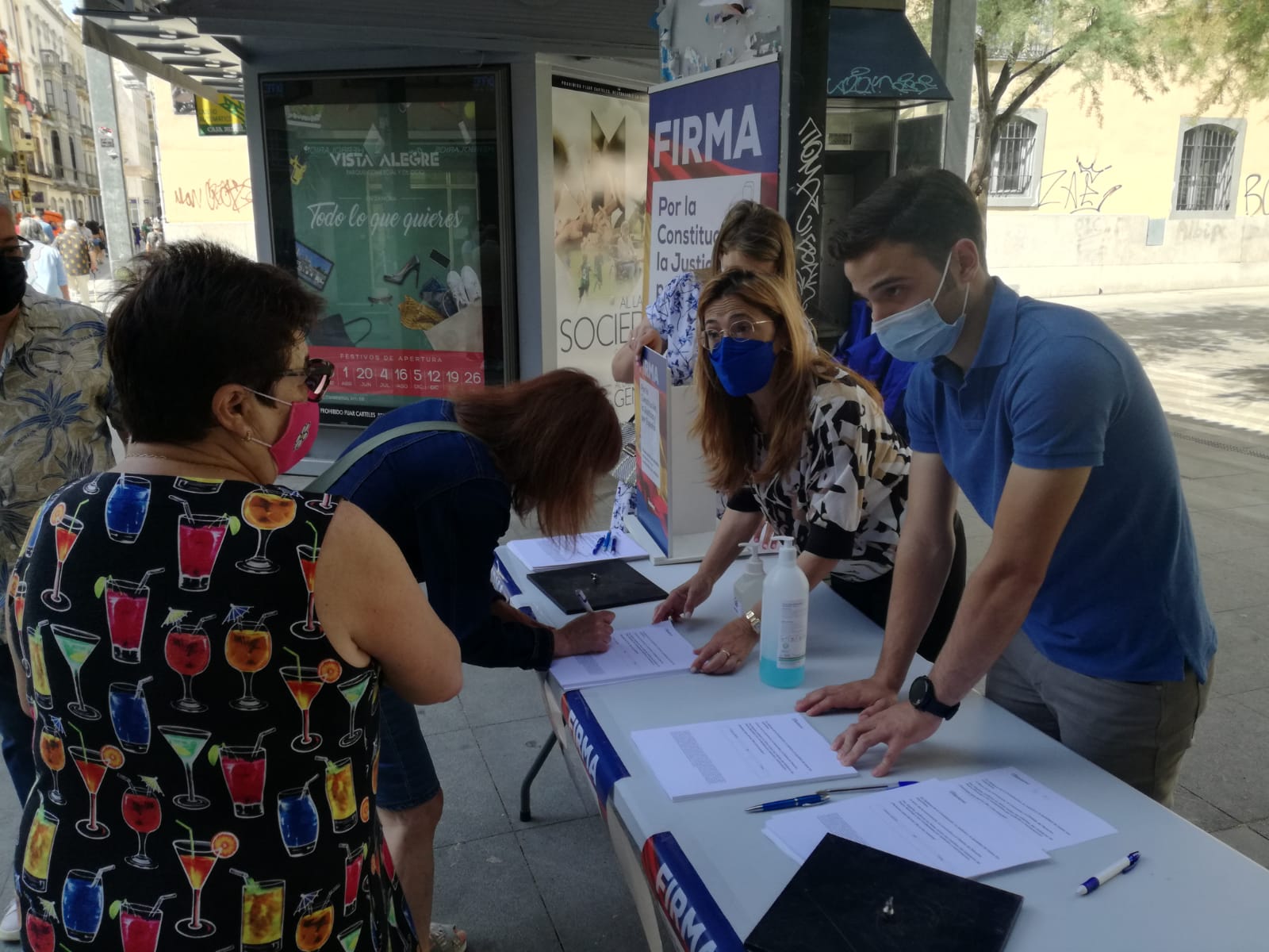 Recogida de firmas del PP en Zamora en contra de los indultos del procés