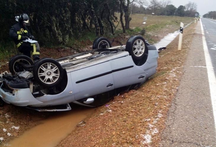 Accidente vehículo en Zamora Foto de archivo