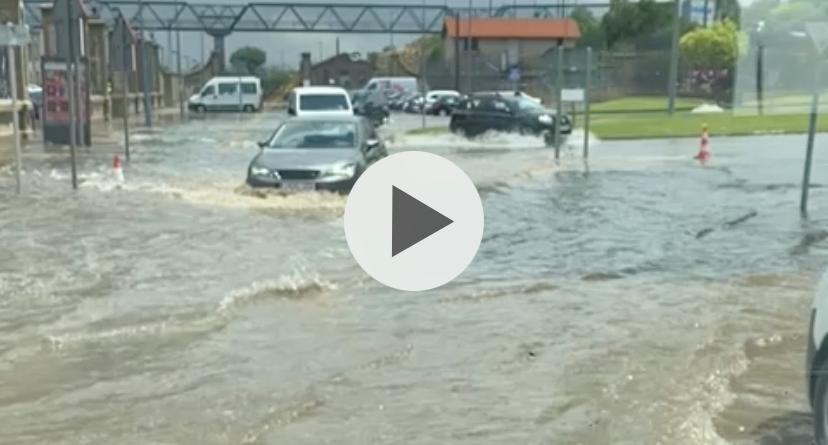 Inundación en la estación de tren