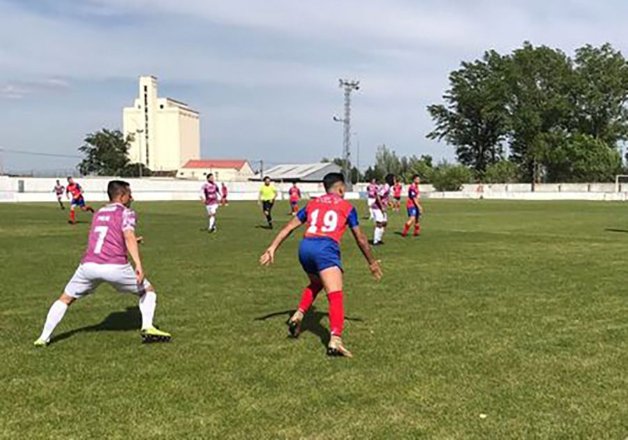 Alejandro Vicente con el CD Benavente