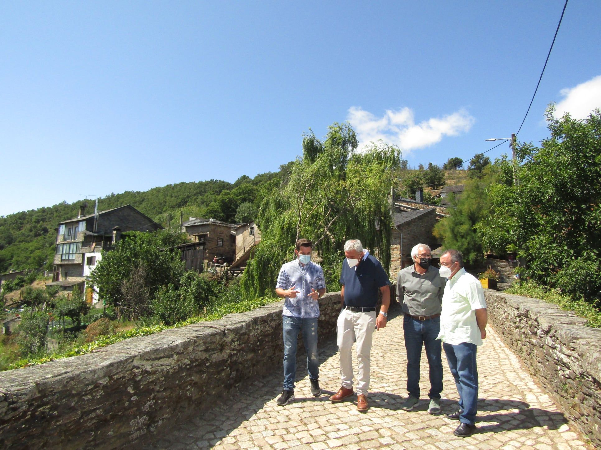 PSOE 07 08 21 Reivindicación Junta en Rio de Onor carretera Bragança Puebla de Sanabria