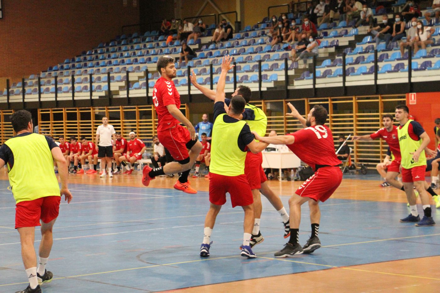 Balonmano Zamora - UBU Burgos. | Foto Balonmano Burgos