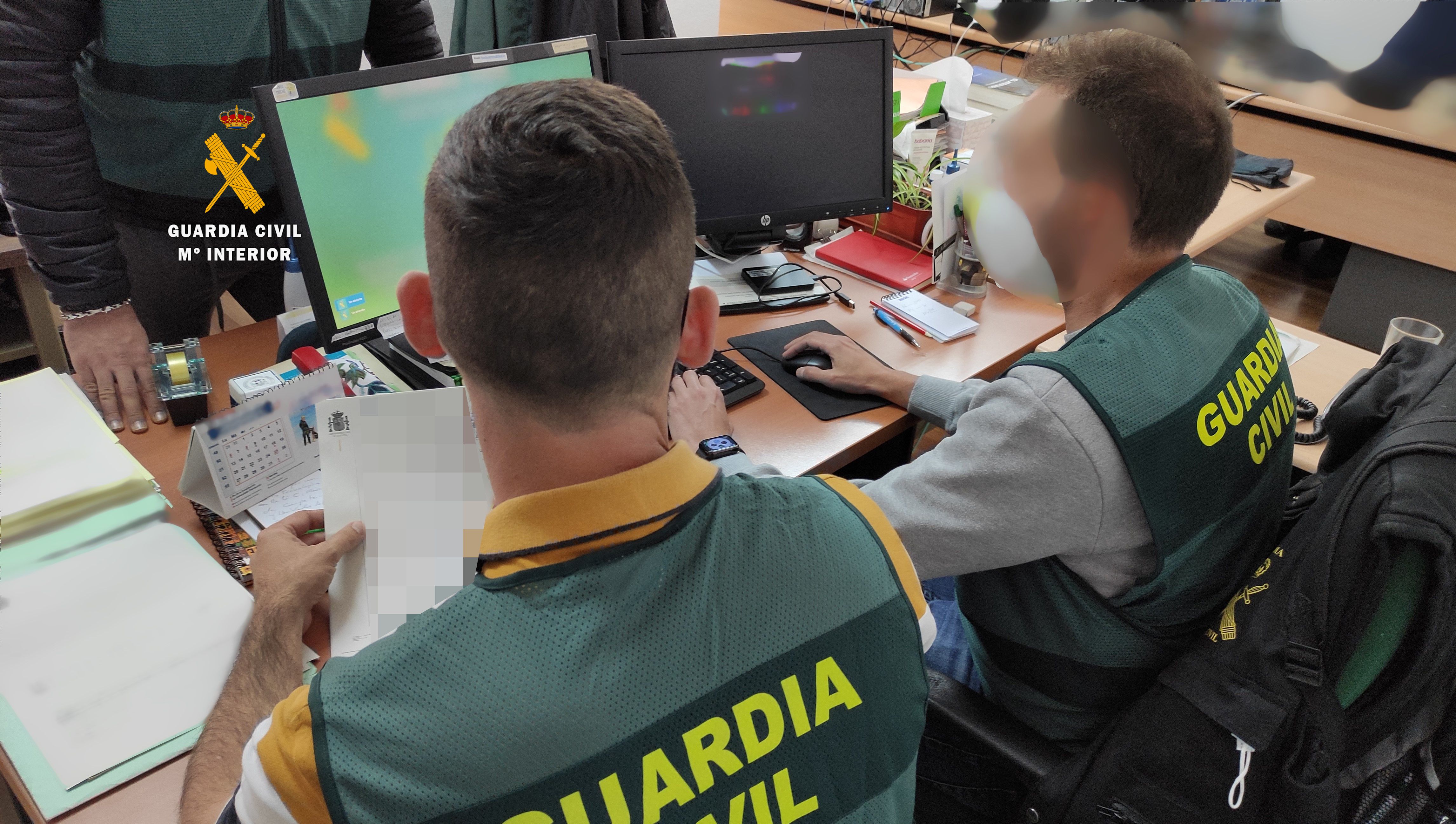 foto equipo @ de la Guardia Civil