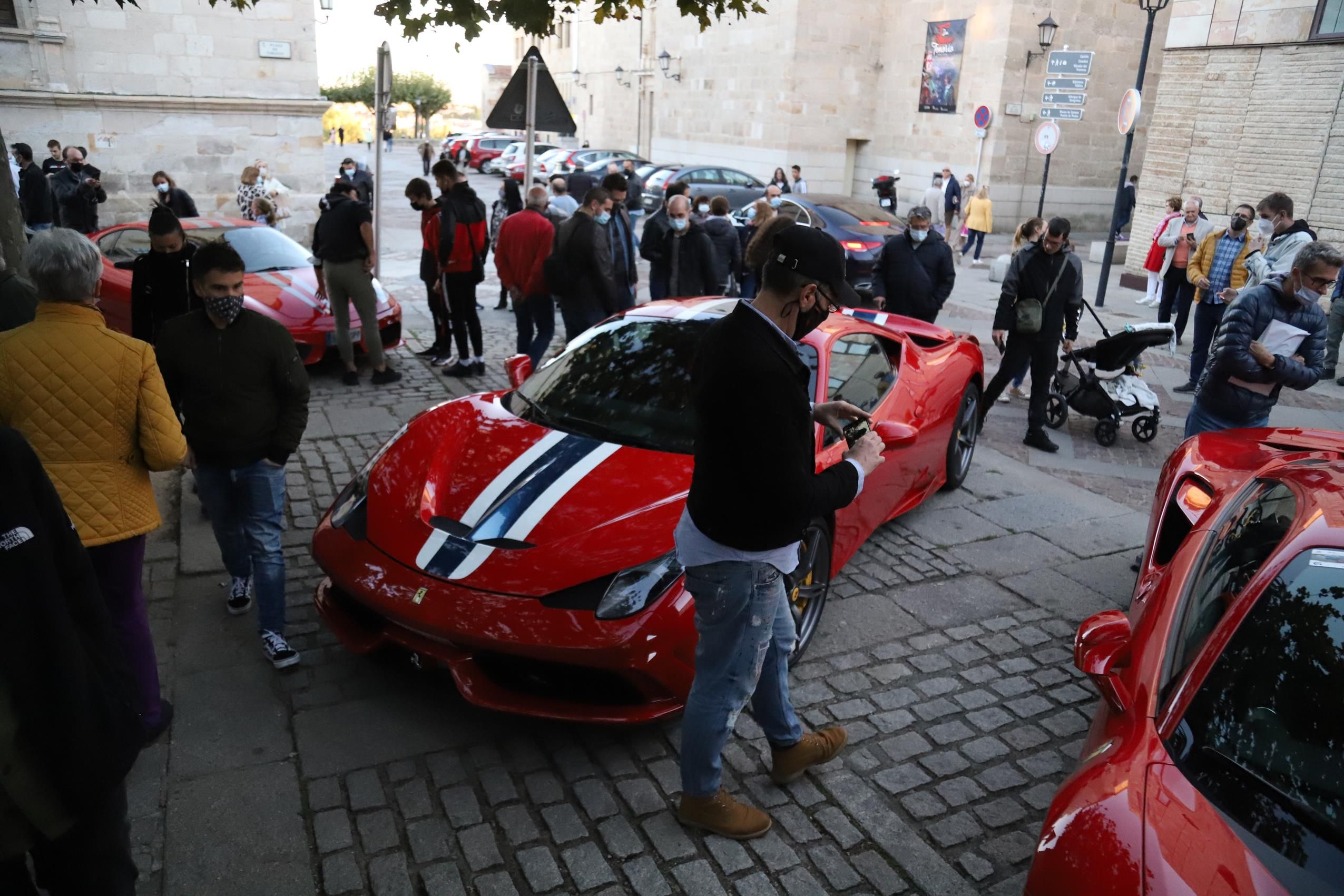 Ferraris y Hondas toman la plaza de Viriato de Zamora