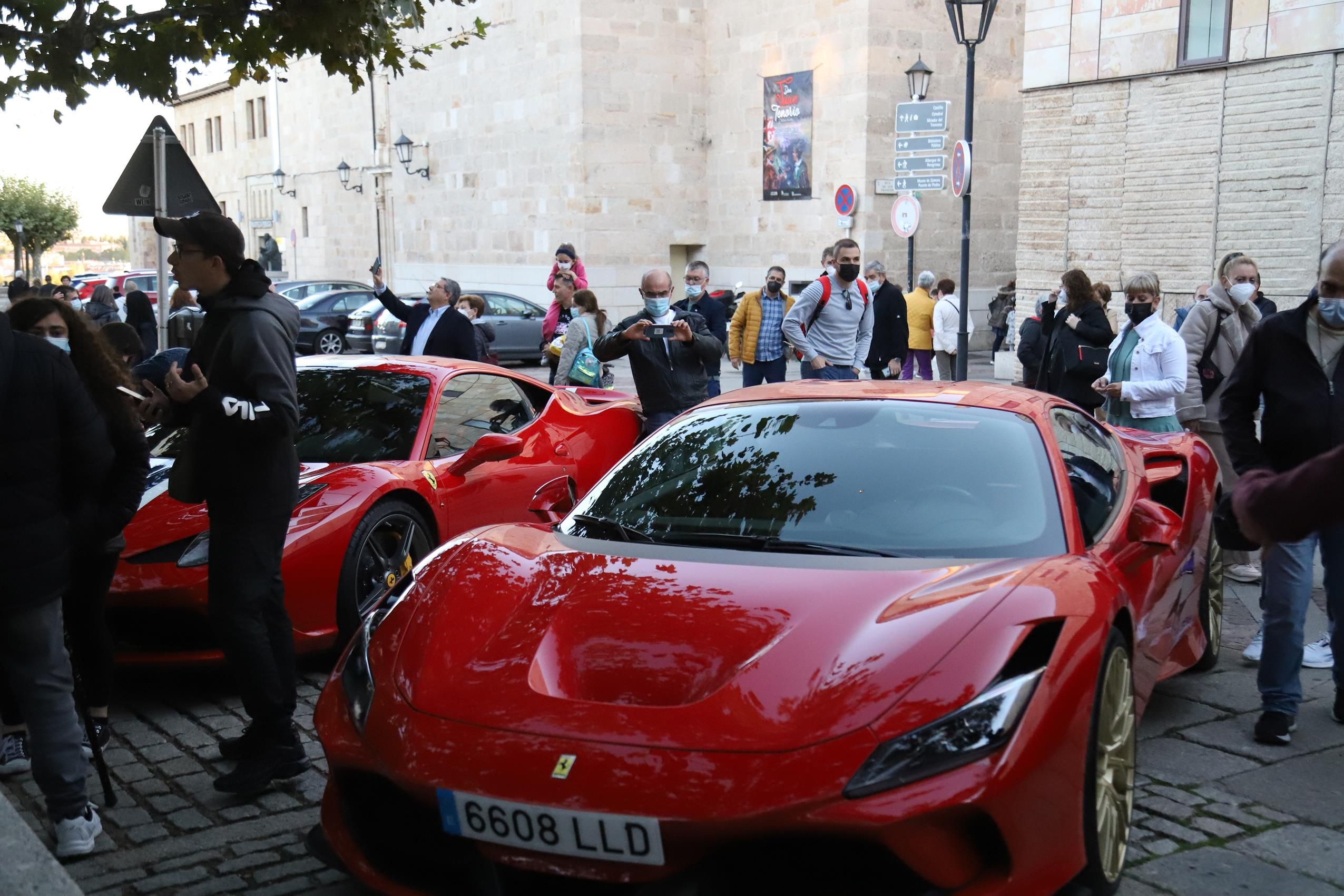 Ferraris y Hondas toman la plaza de Viriato de Zamora