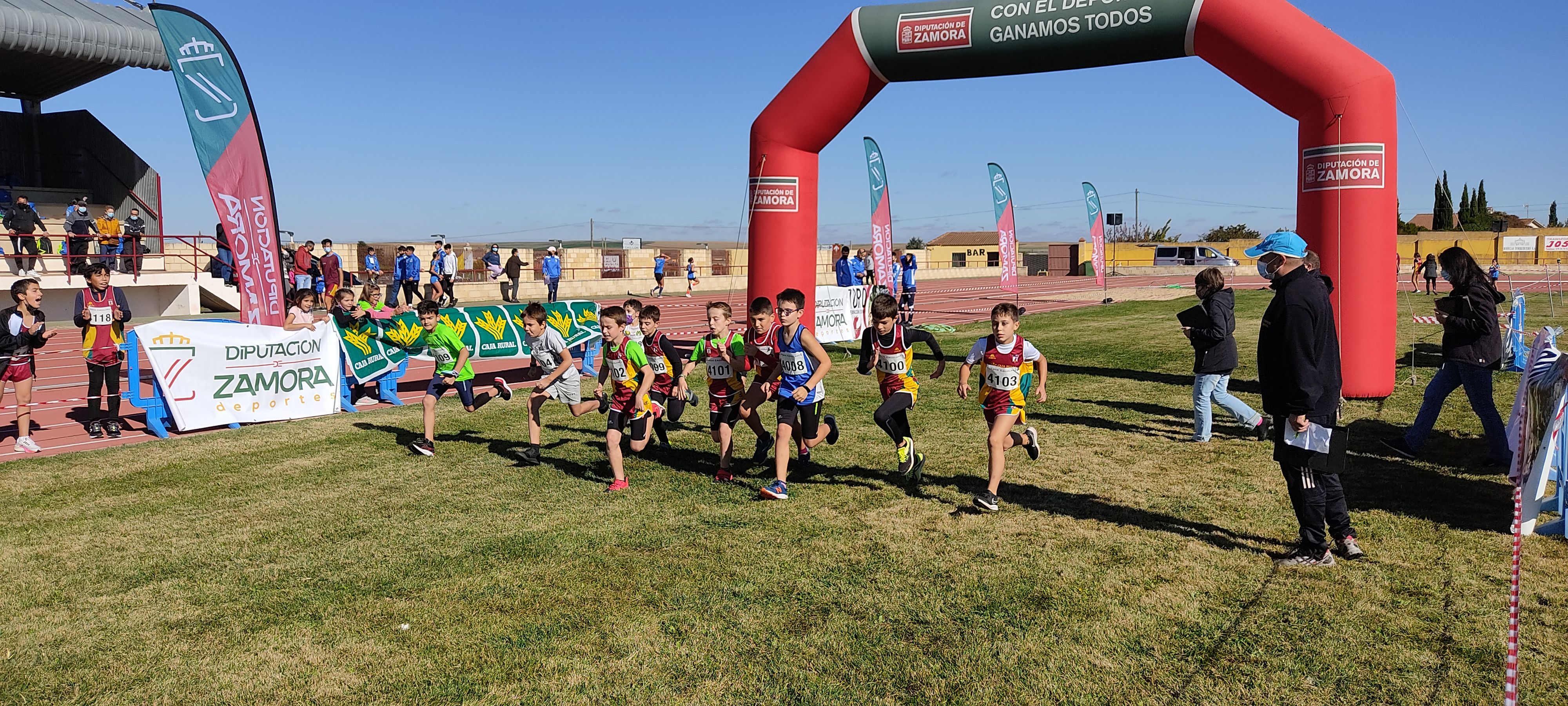 Regreso de los Juegos Escolares de atletismo