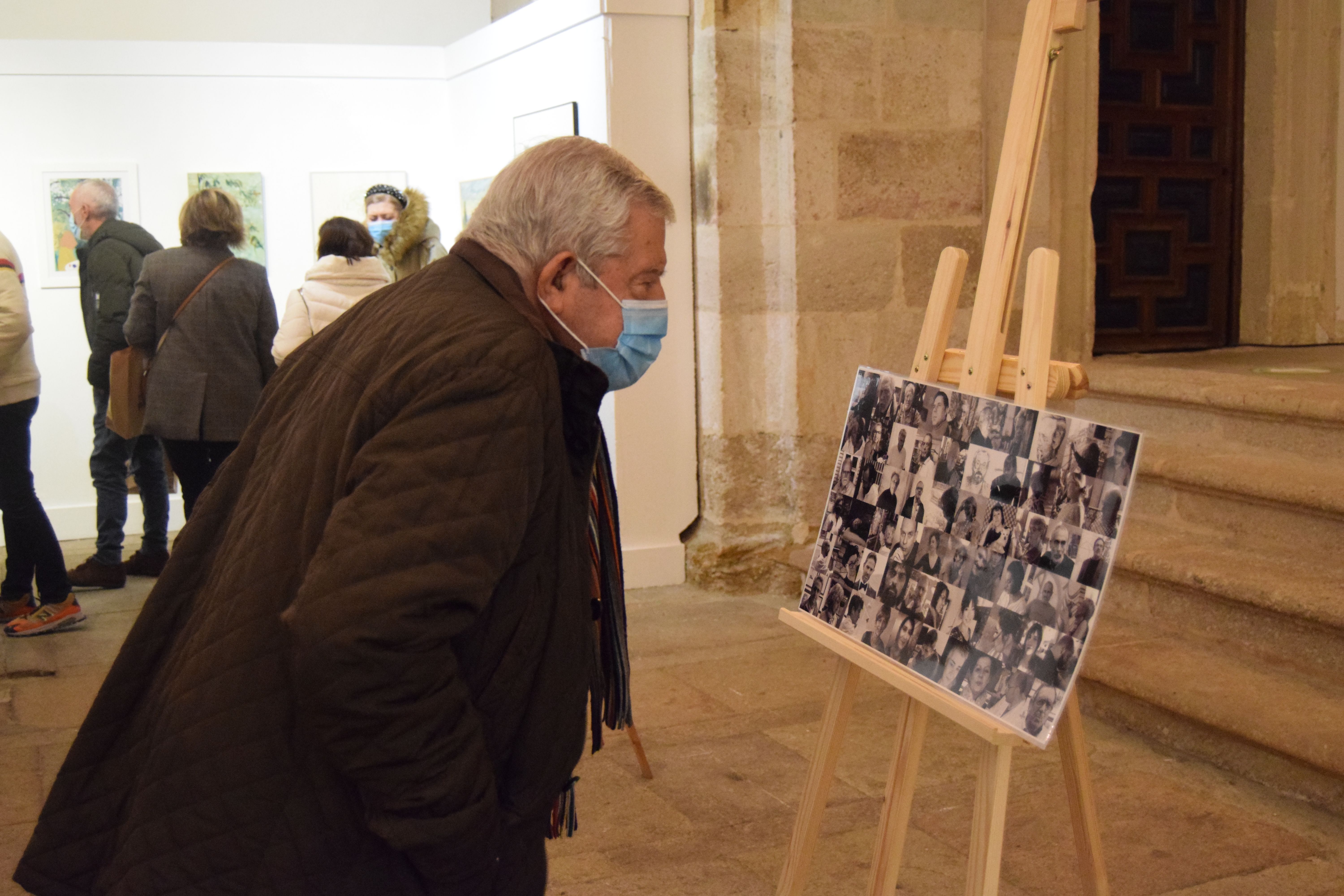 Exposición 'Arte Solidario' de Azayca en La Encarnación