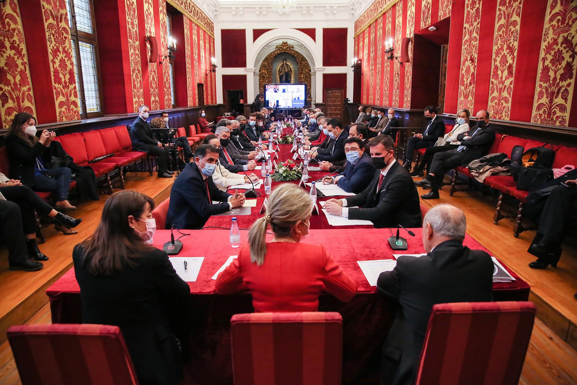 Constitución de la Red de Pueblos y Ciudades Alfonsíes de la FEMP, en Toledo.