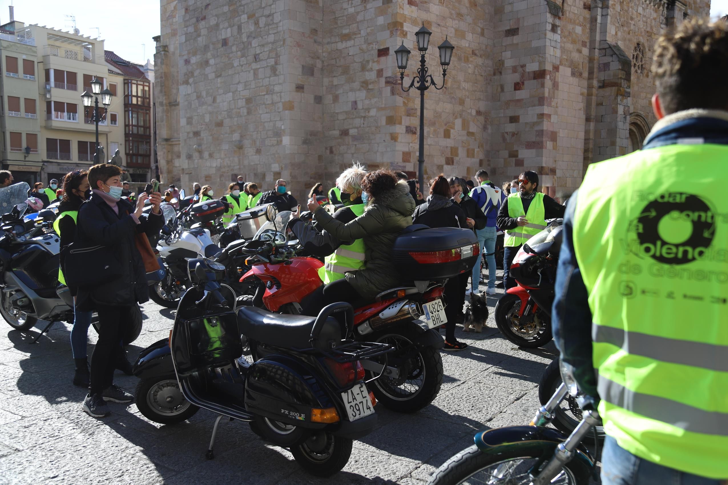 Marcha motera en Zamora contra la violencia de género 