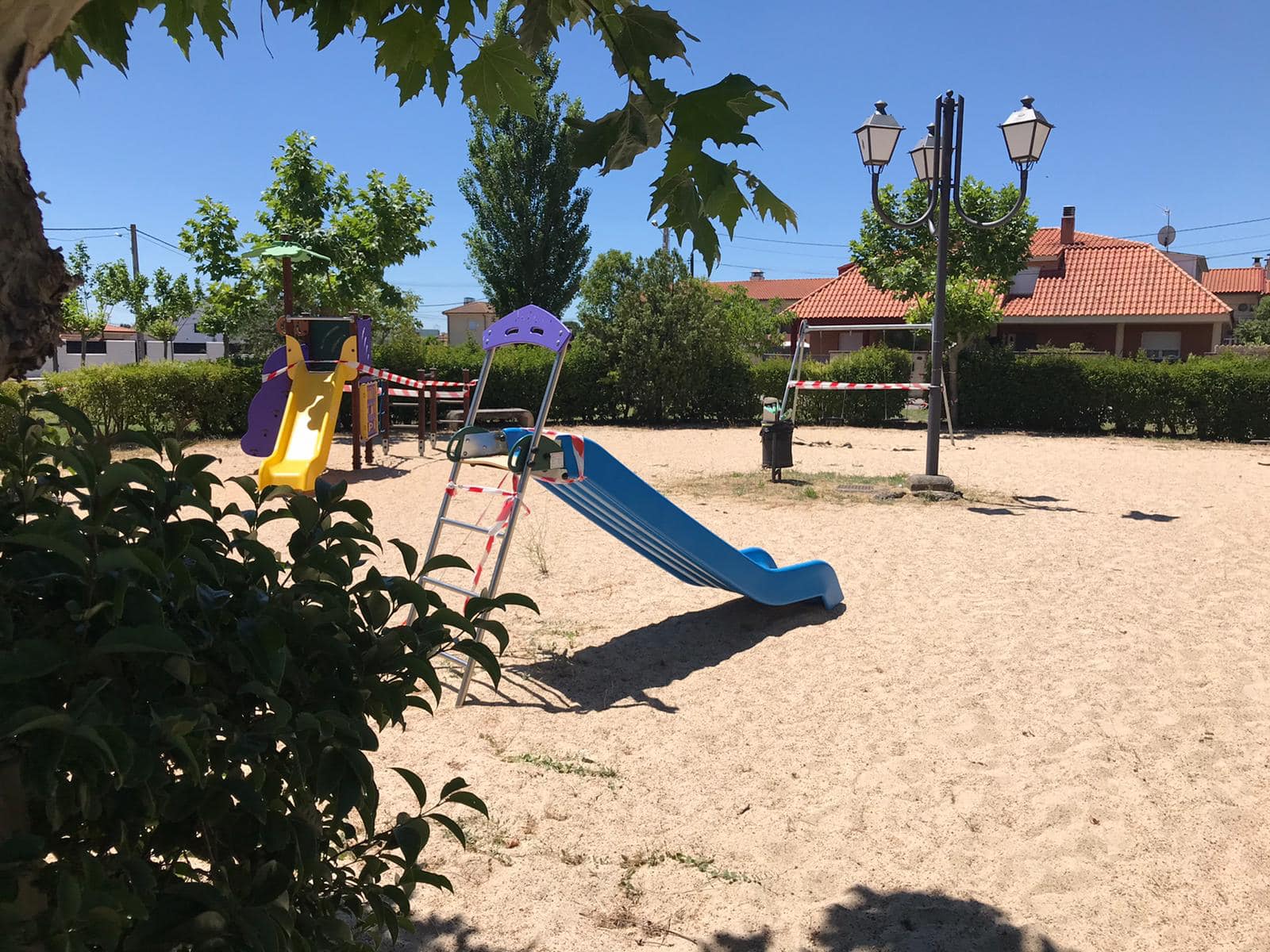 Parque infantil en Morales del Vino