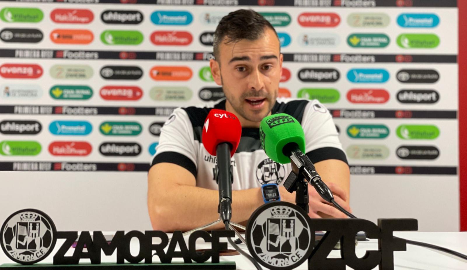 El entrenador del Zamora CF, Yago Iglesias, en rueda de prensa