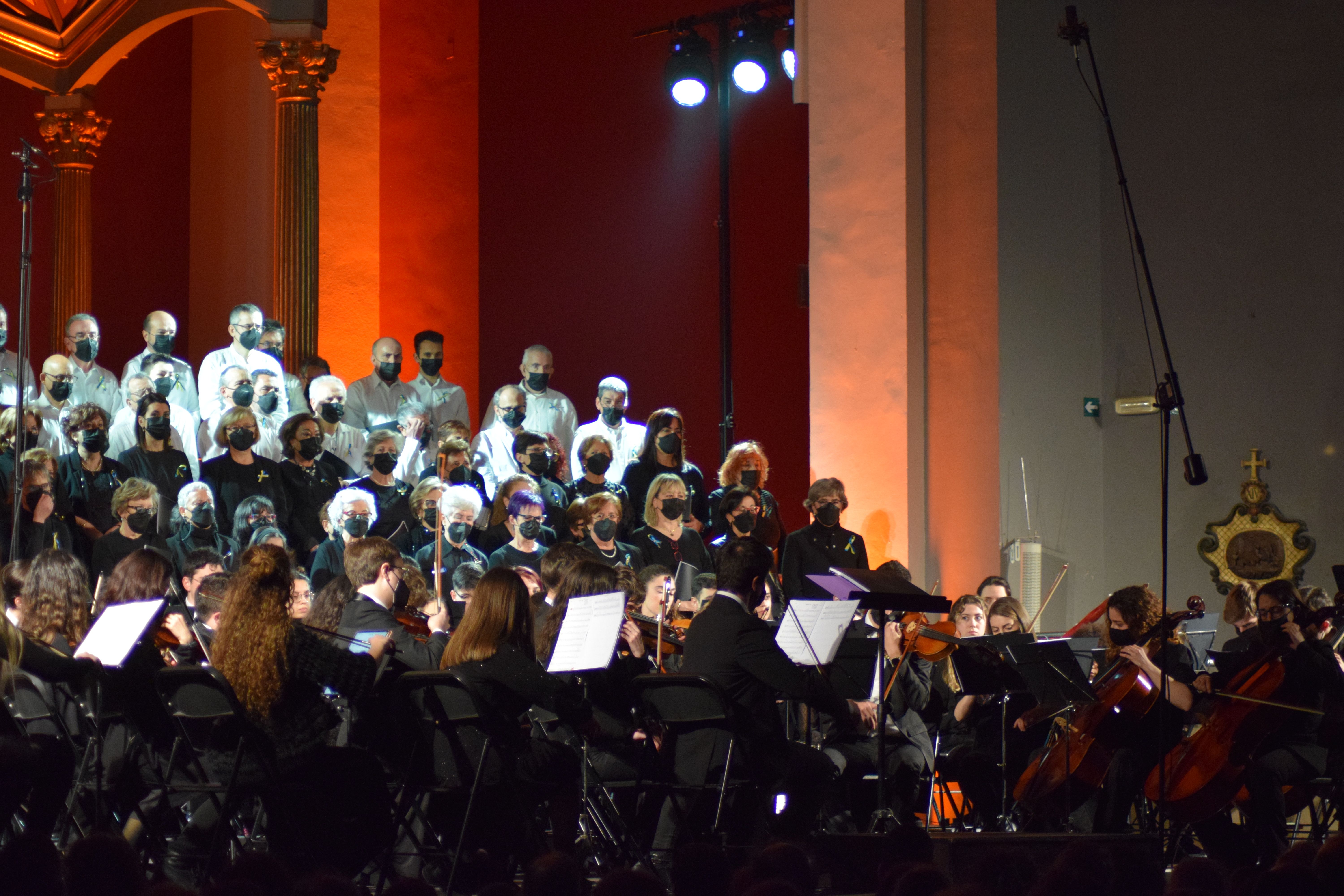 El concierto jubilar llena la iglesia de María Auxiliadora