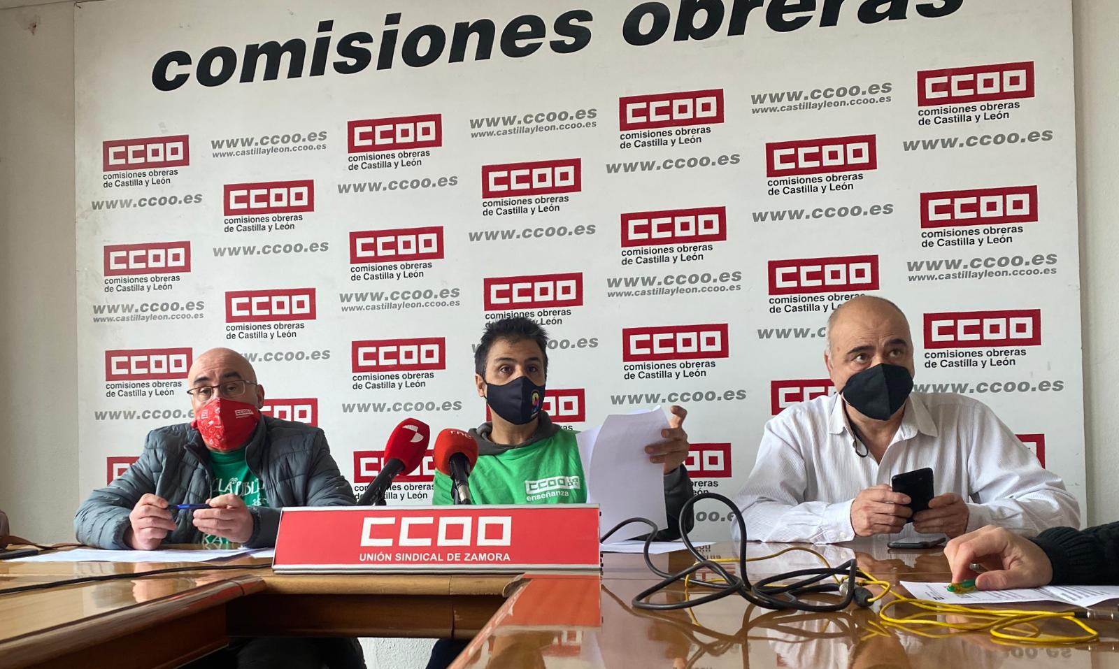 Comisiones Obreras Educación en un momento de la rueda de prensa