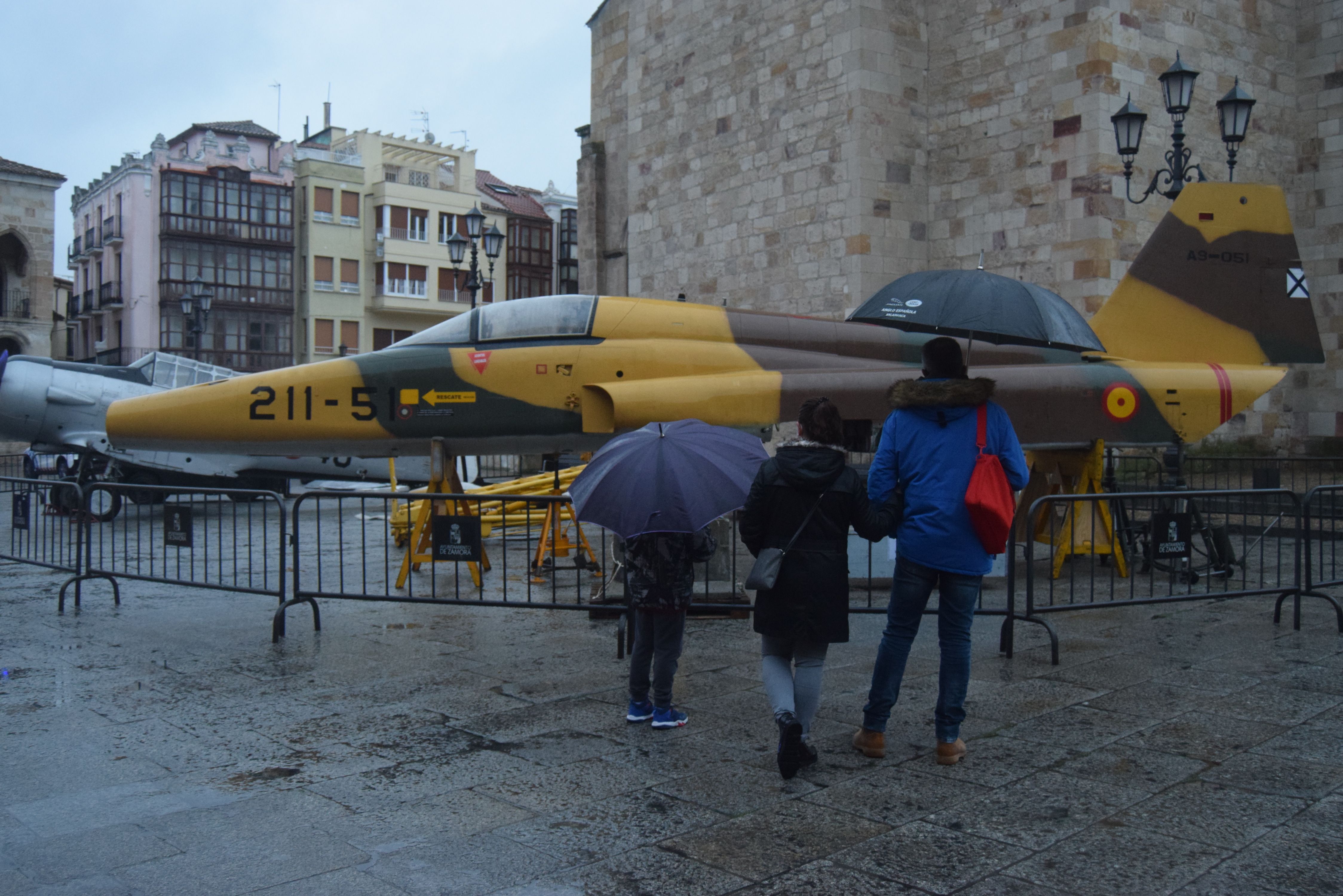 Los aviones del Ejército llegan a Zamora