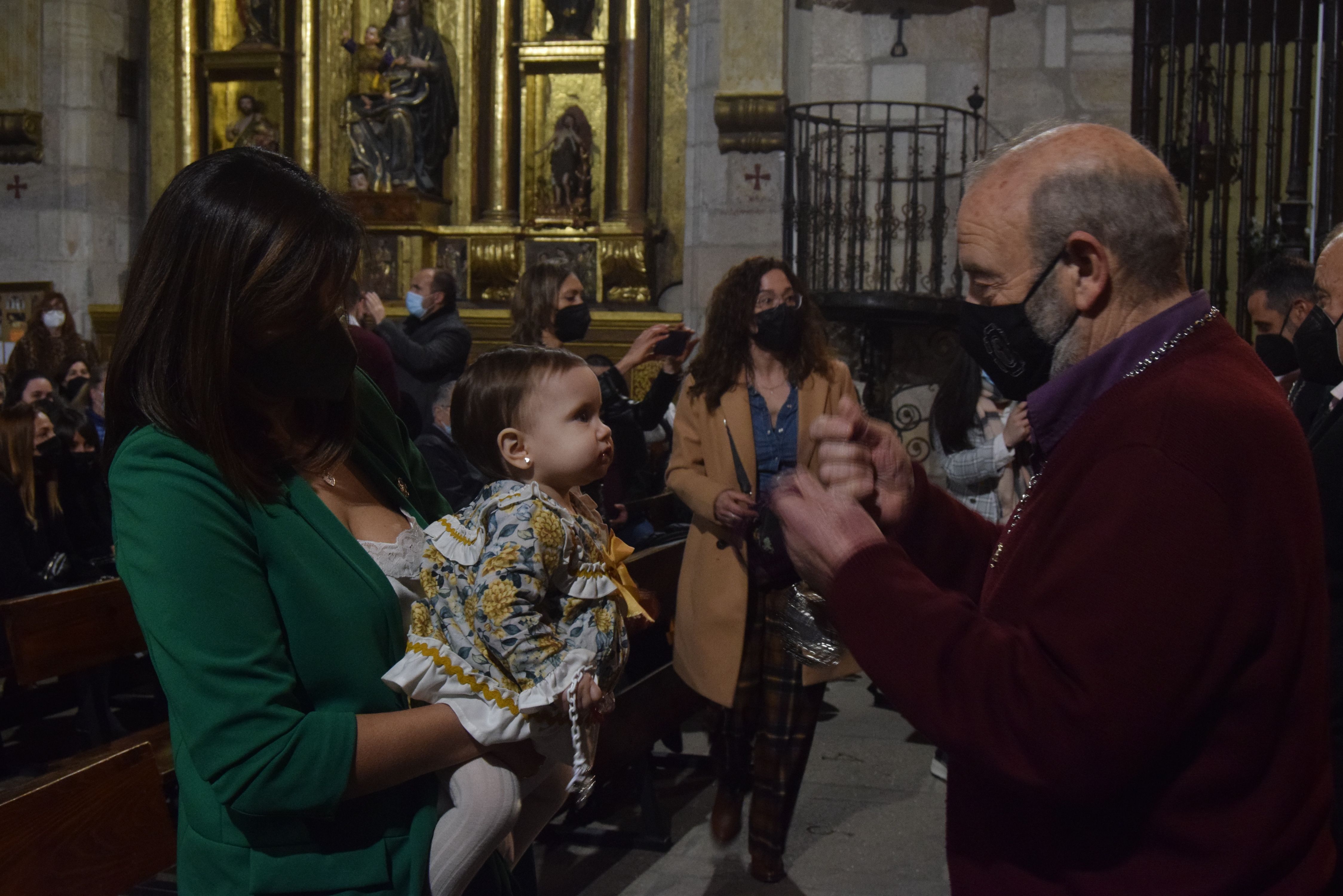 Rito de entrada de nuevos hermanos de Jesús Nazareno