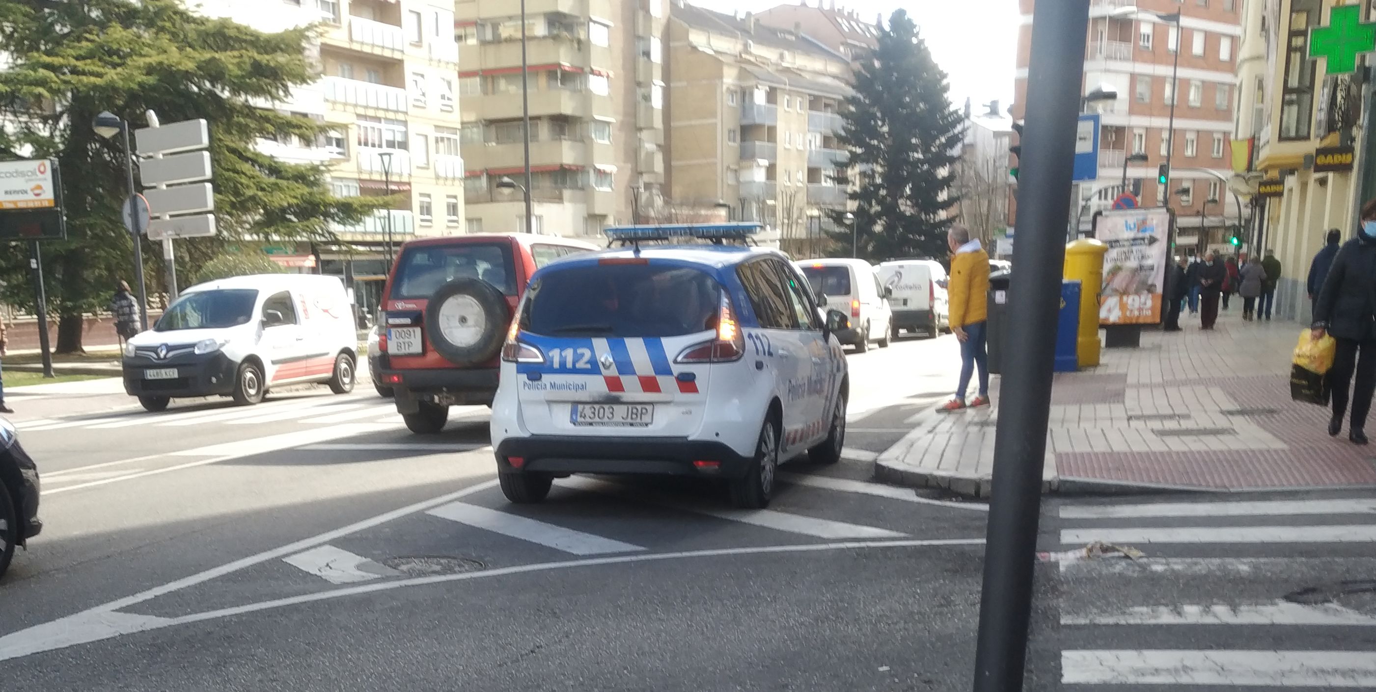 Policía Municipal en a avenida de Portugal