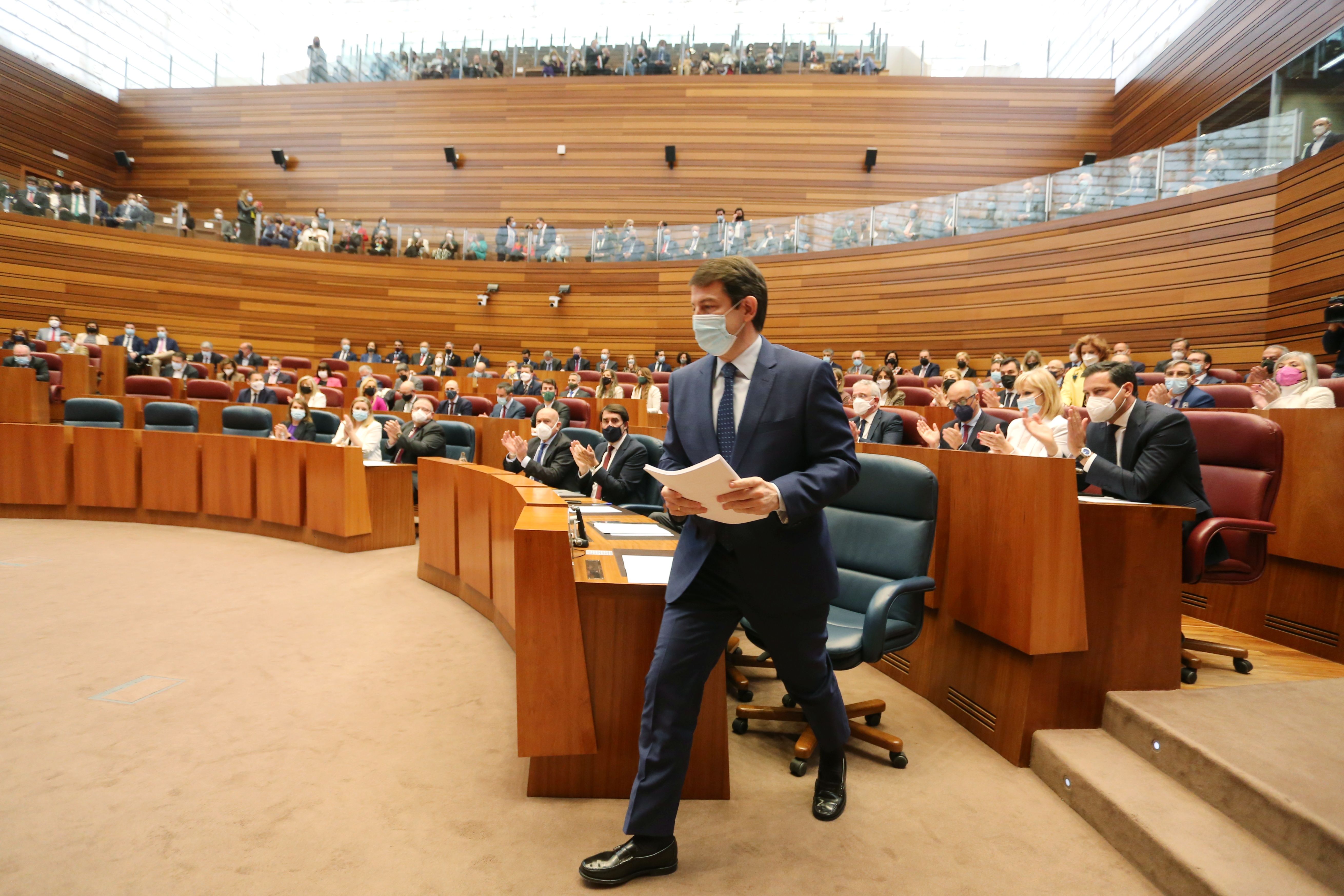 ICAL. El presidente de la Junta, Alfonso Fernández Mañueco, durante el debate del investidura