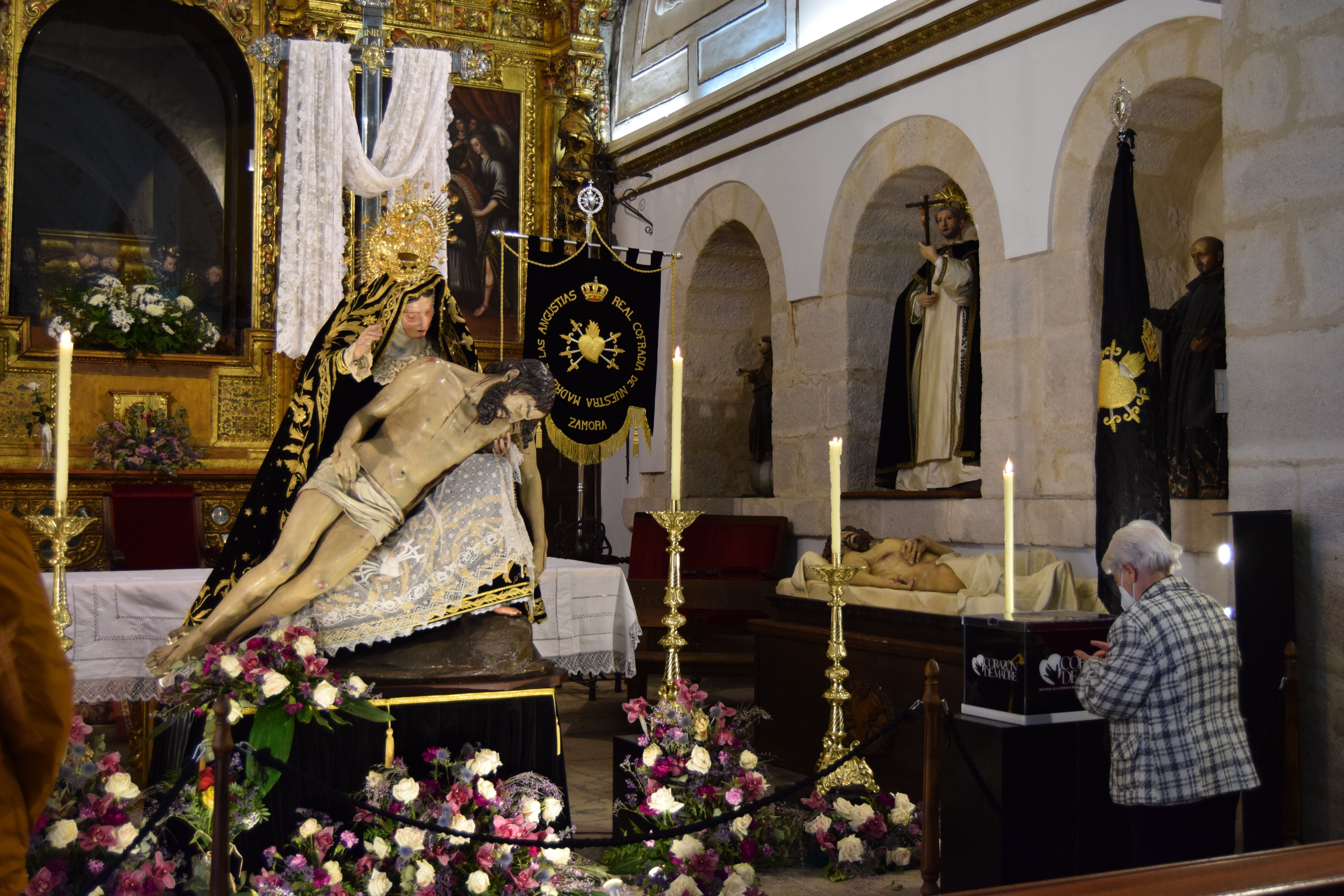 Veneración al Cristo de Nuestra Madre (8)