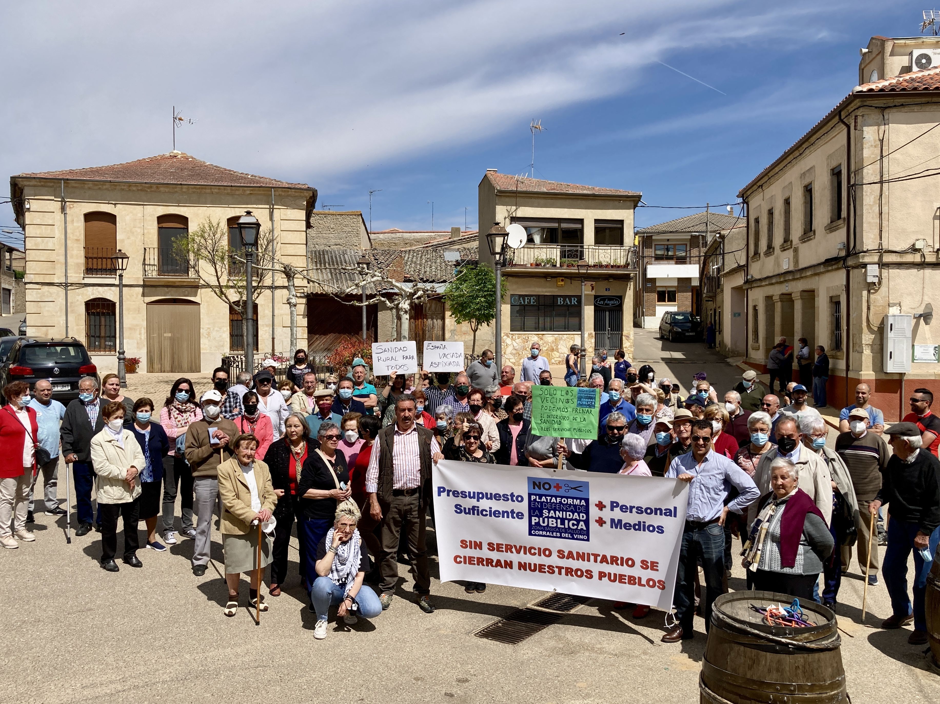 Concentración por la sanidad pública en Fuentespreadas