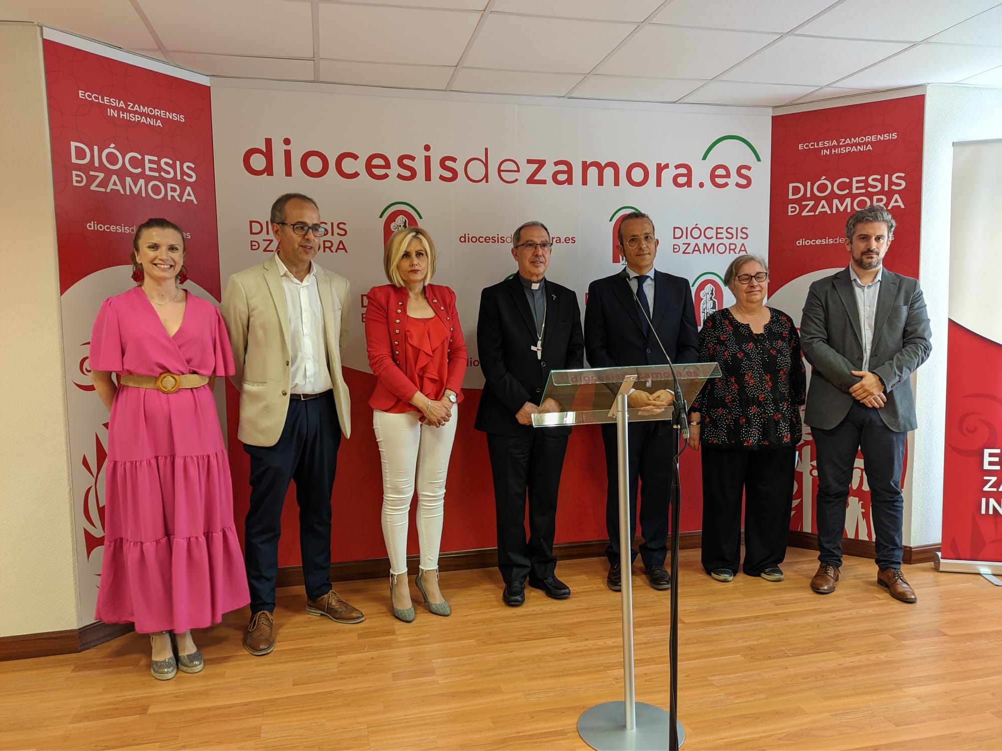 Presentación de la campaña x todos