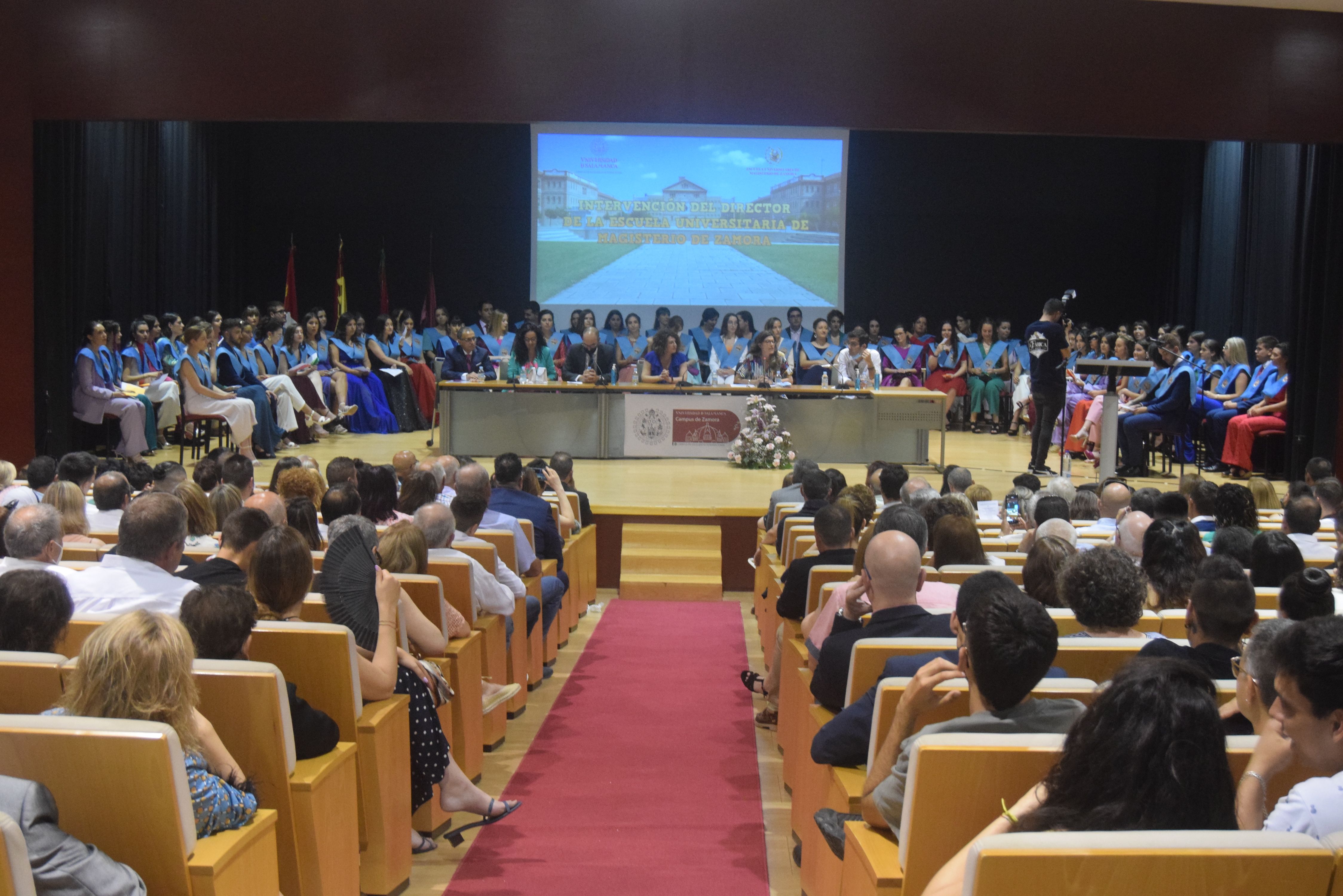 Graduación Magisterio Infantil y Doble Grado (1)