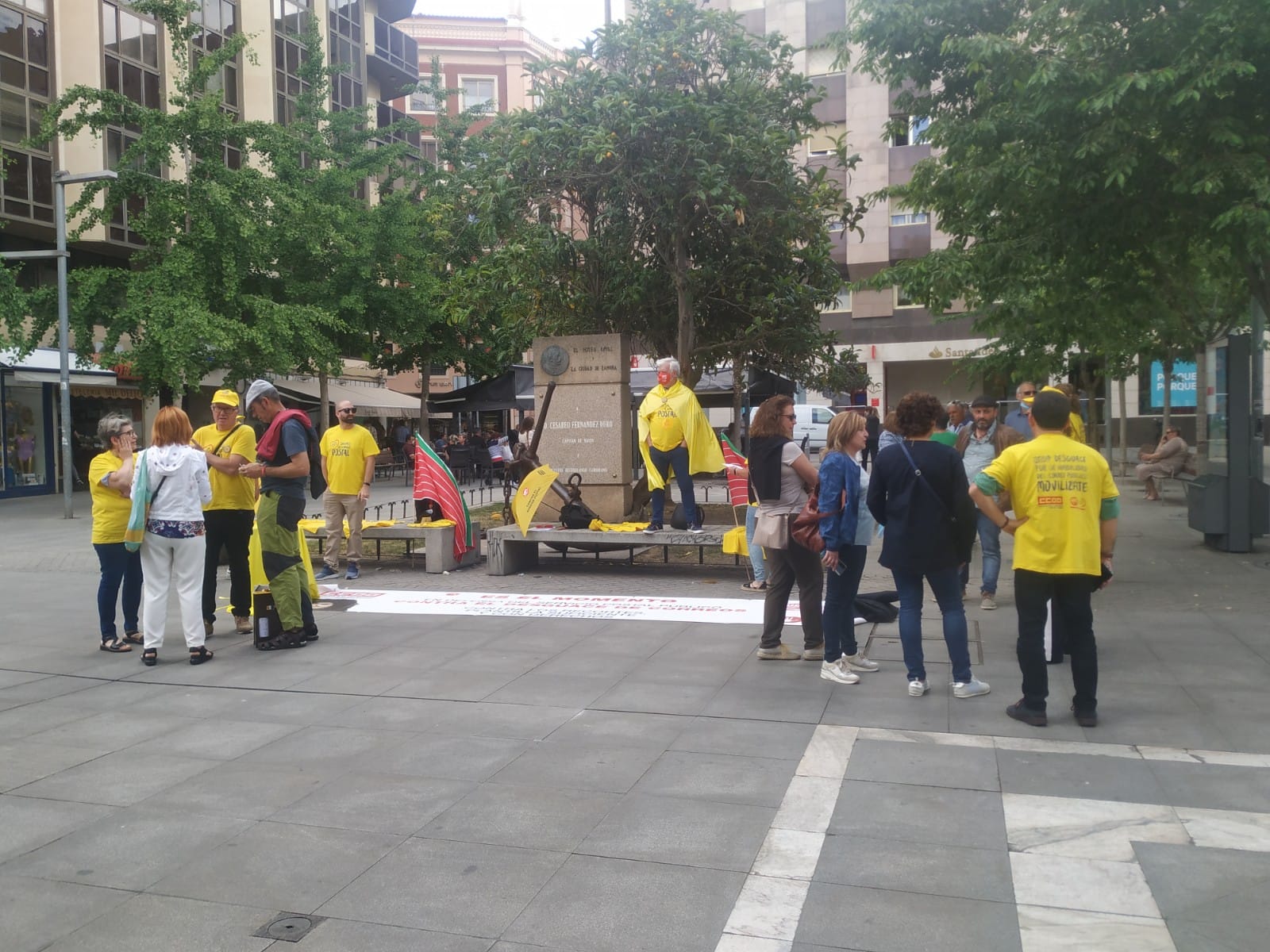 Movilización en Zamora contra el desmantelamiento de Correos (6)