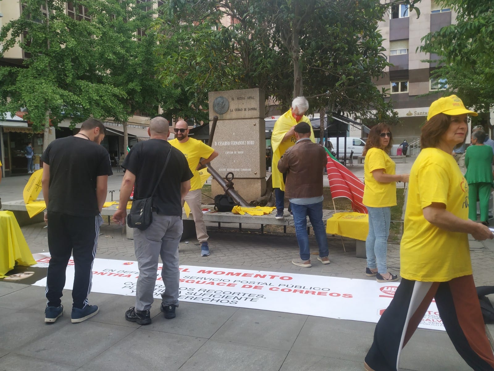 Movilización en Zamora contra el desmantelamiento de Correos (7)