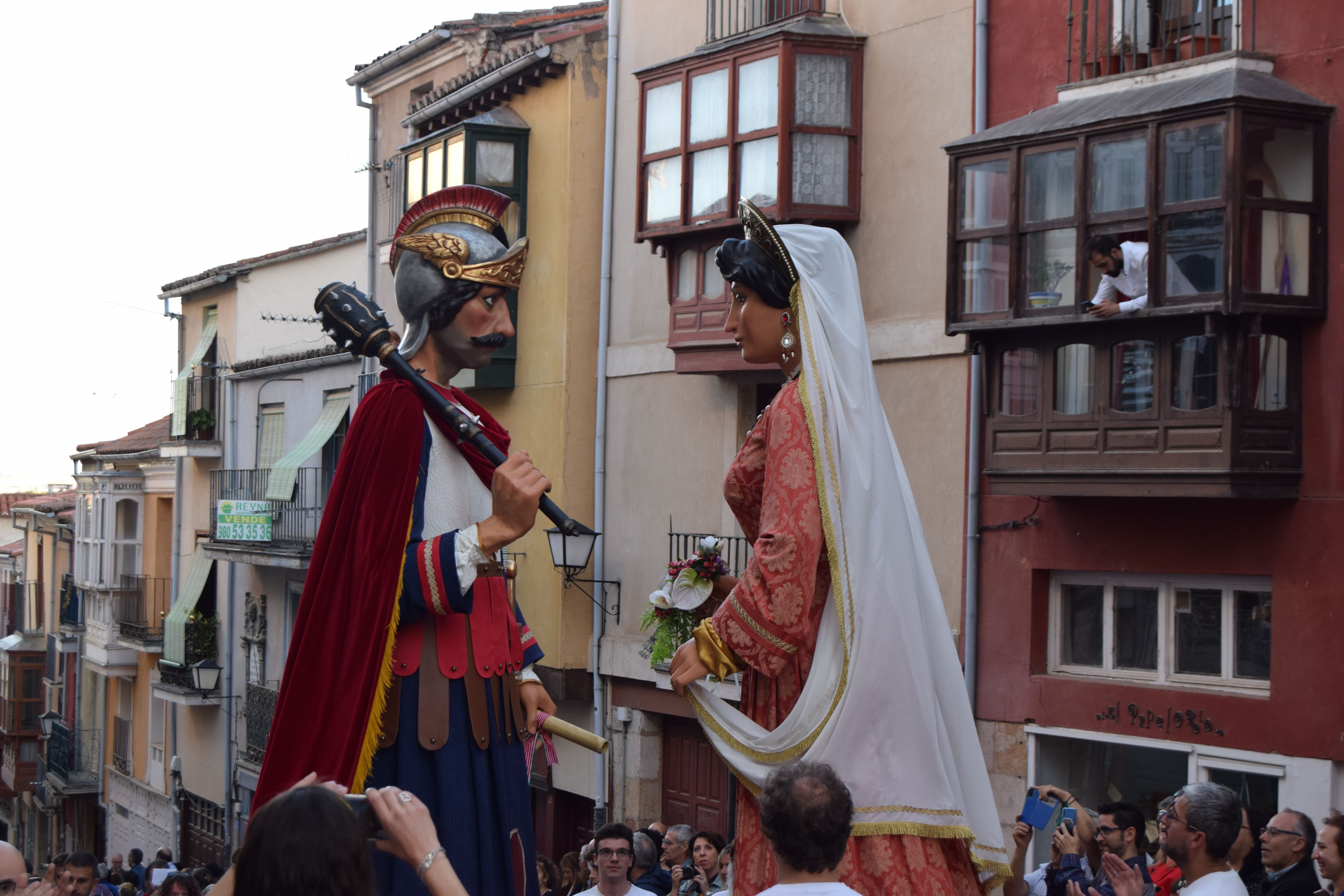 Capitonis Durii y Plaza Nueva recorren la ciudad (8)