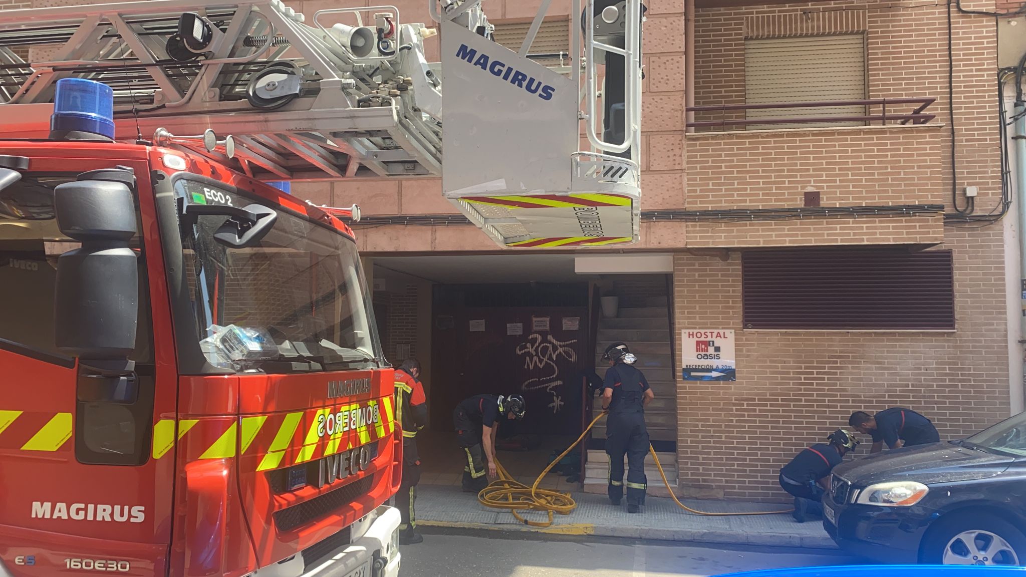 Amplio Operativo Para Apagar Un Fuego En Una Vivienda De Zamora 9798