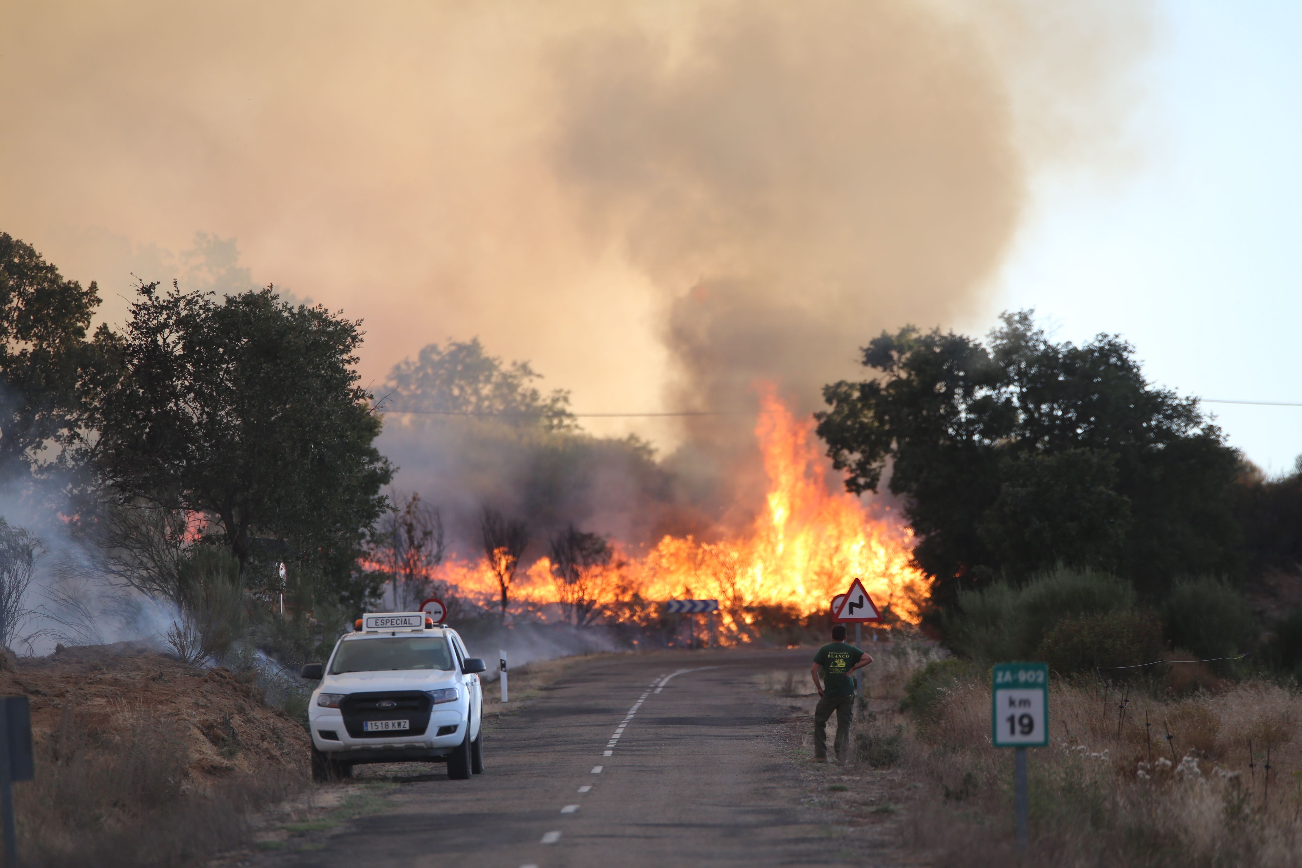 JL Leal / ICAL. Incendio en Losacio de Alba