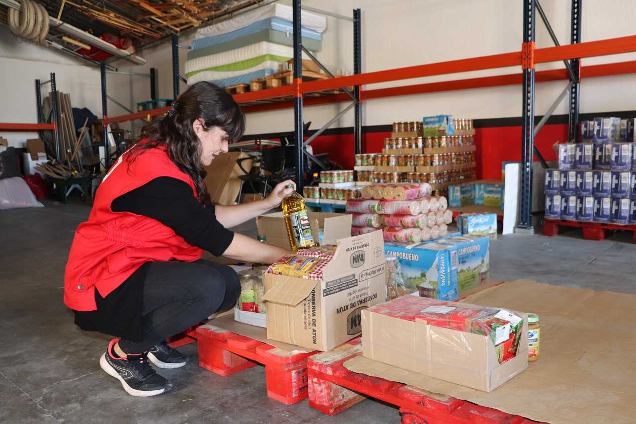Reparto de alimentos de Cruz Roja en Zamora 3