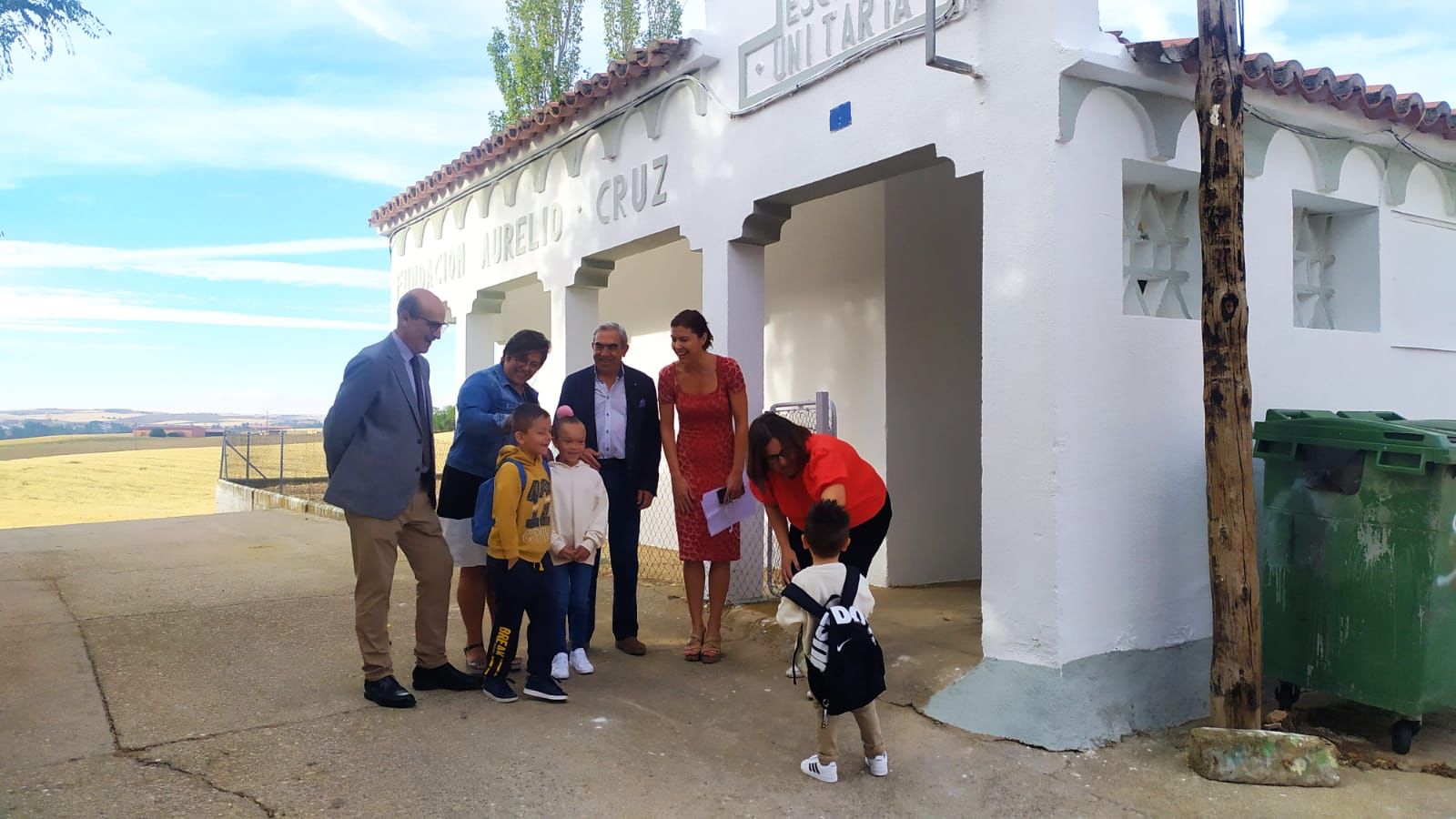 La alegría llega a El Piñero con la llegada de un nuevo alumno el mismo día del inicio del curso