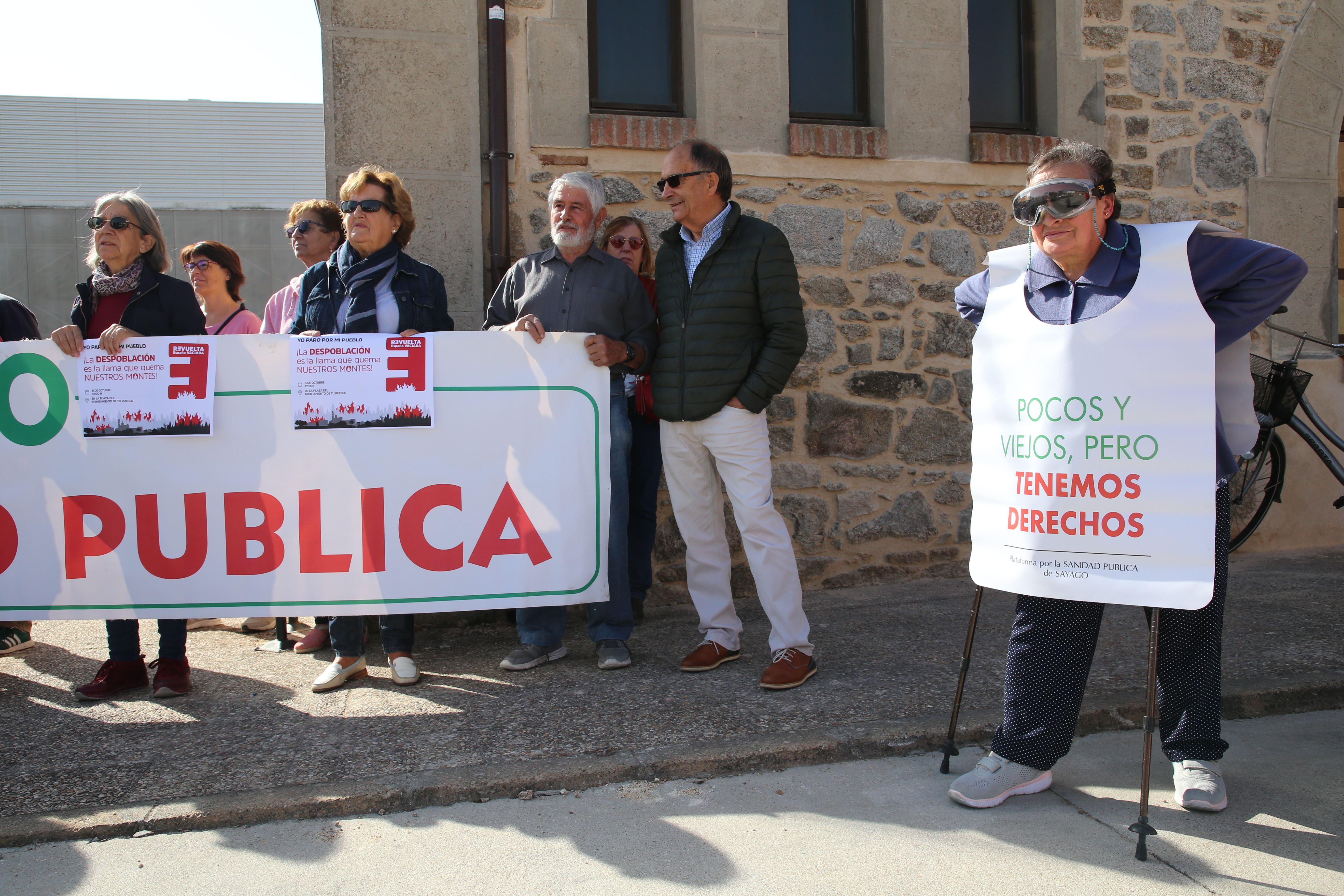 Concentración en Bermillo de Sayago convocada por la Revuelta de la España Vaciada por un nuevo modelo de gestión forestal