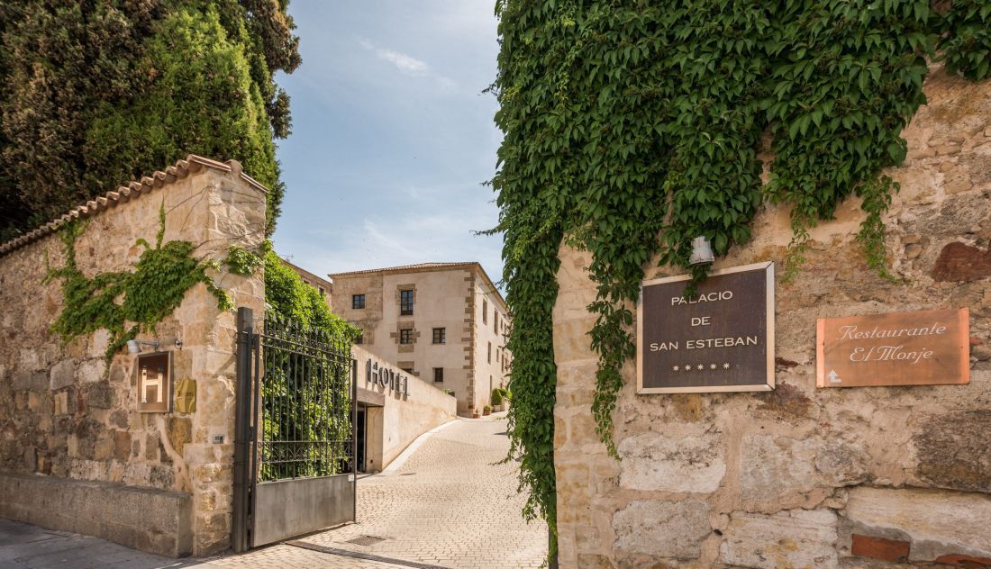 hotel hospes palacio de san esteban 