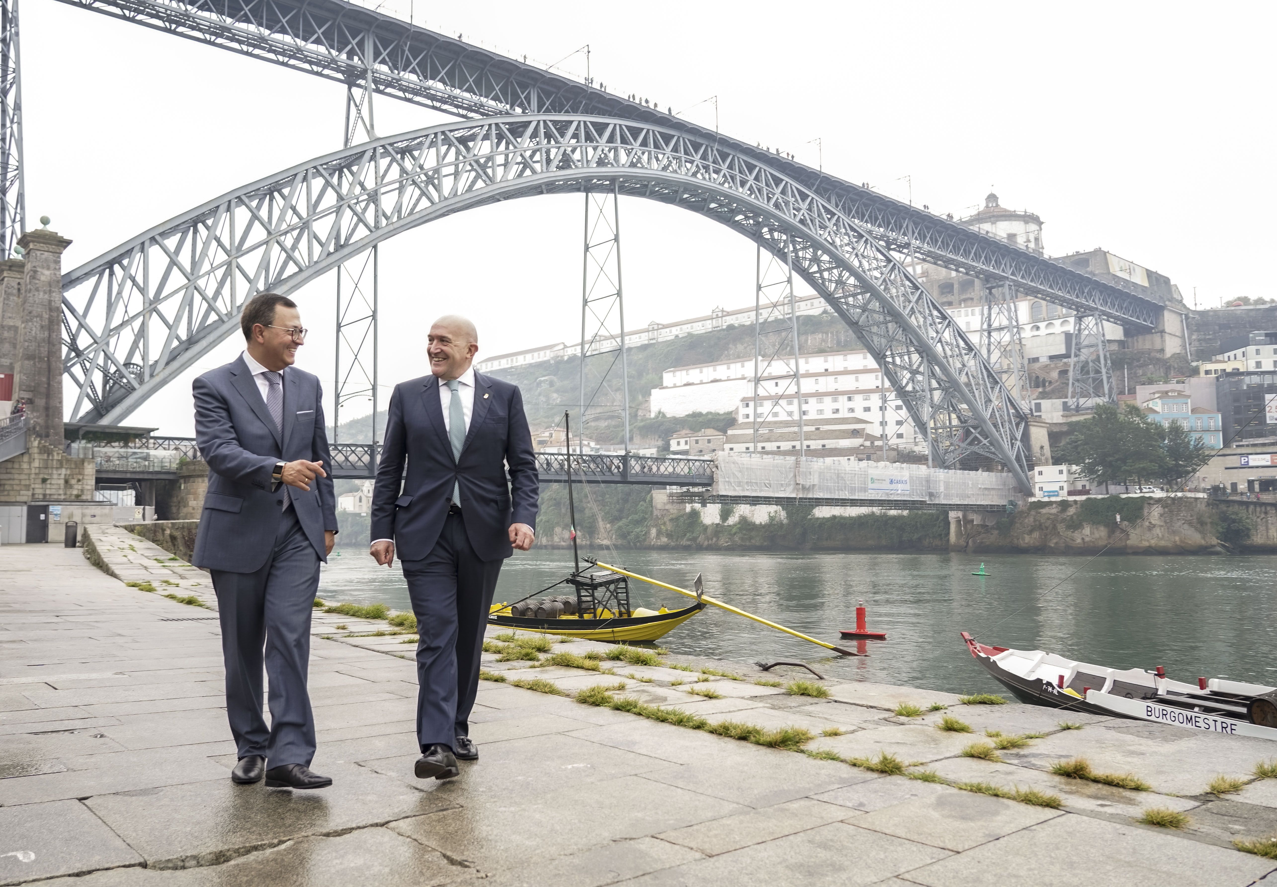 Jesús Julio Carnero y Fernando Rubio en su encuentro en Oporto