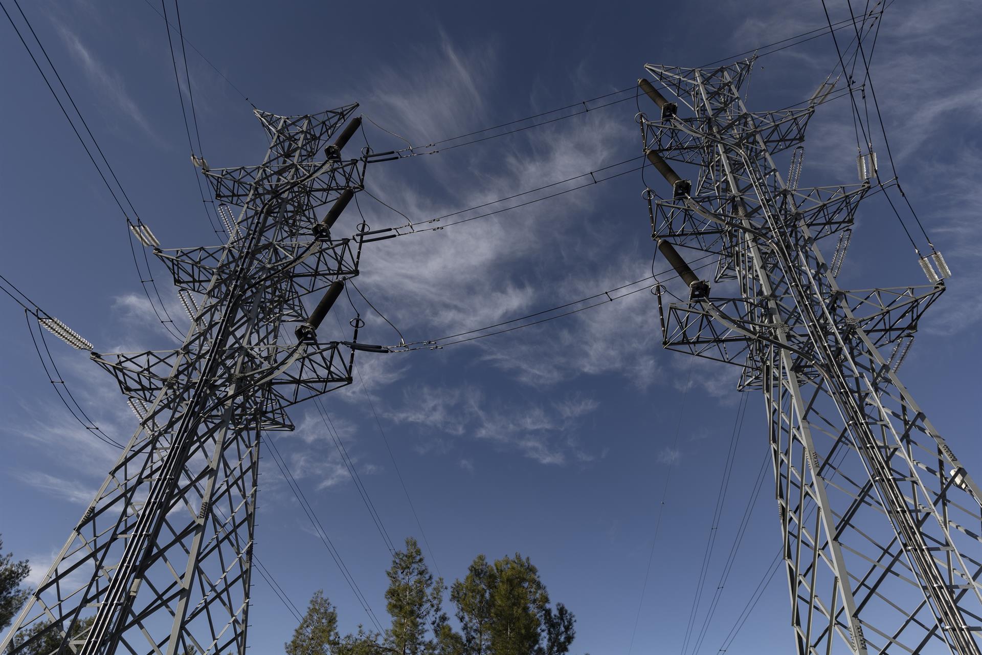 Torres eléctricas. EP