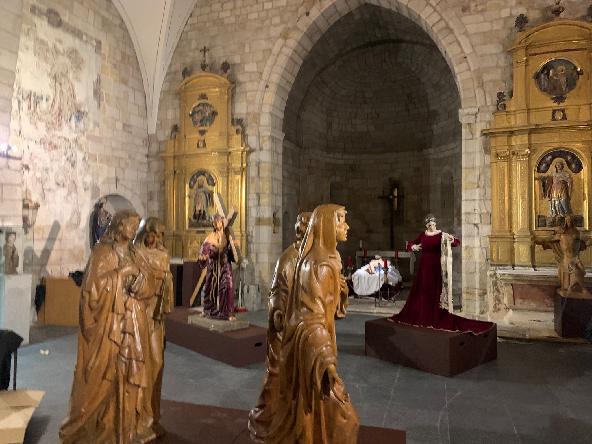 Imagen de las obras en el templo  Jesús Nazareno