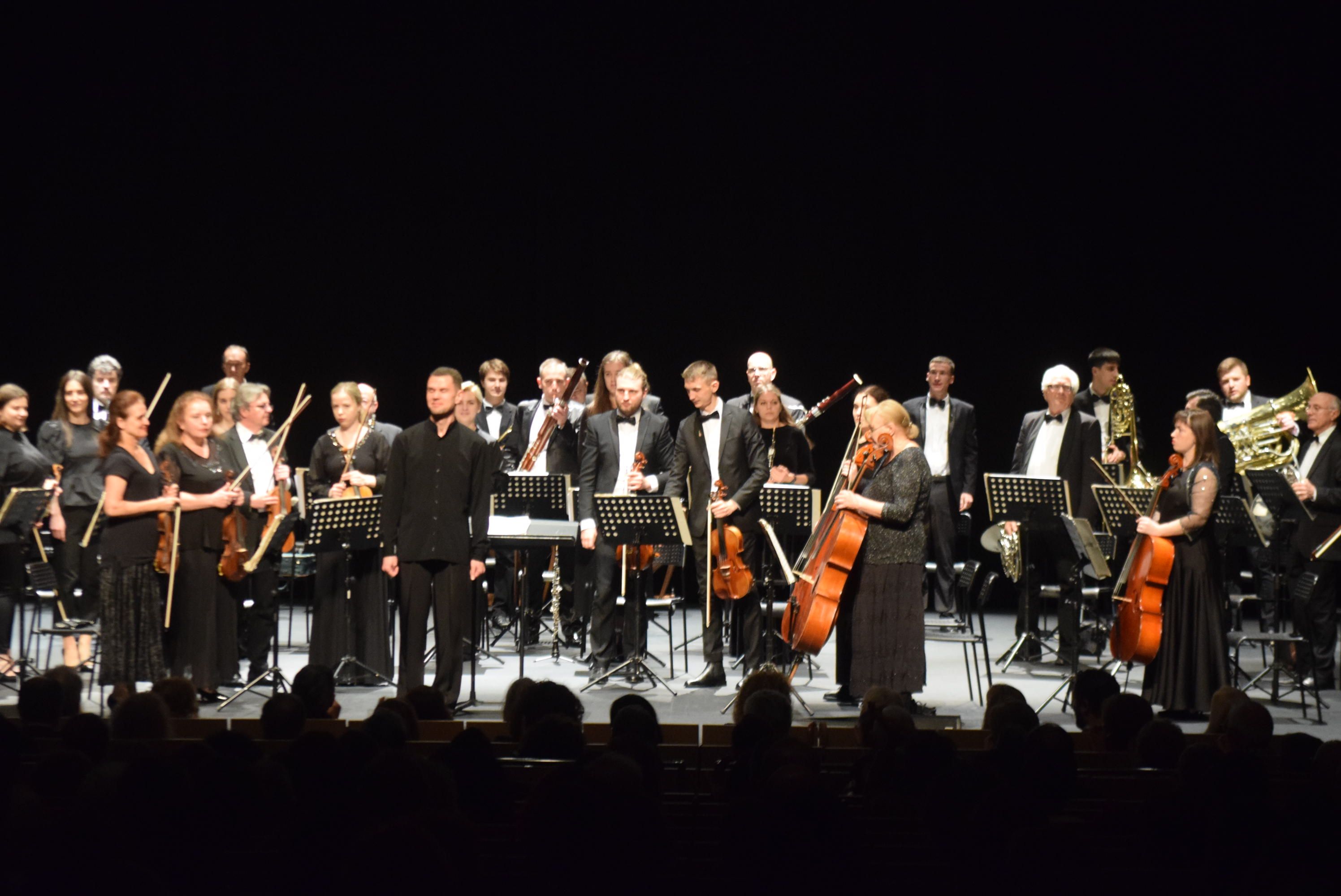 Concierto de Año Nuevo en el Teatro Ramos Carrión (4)