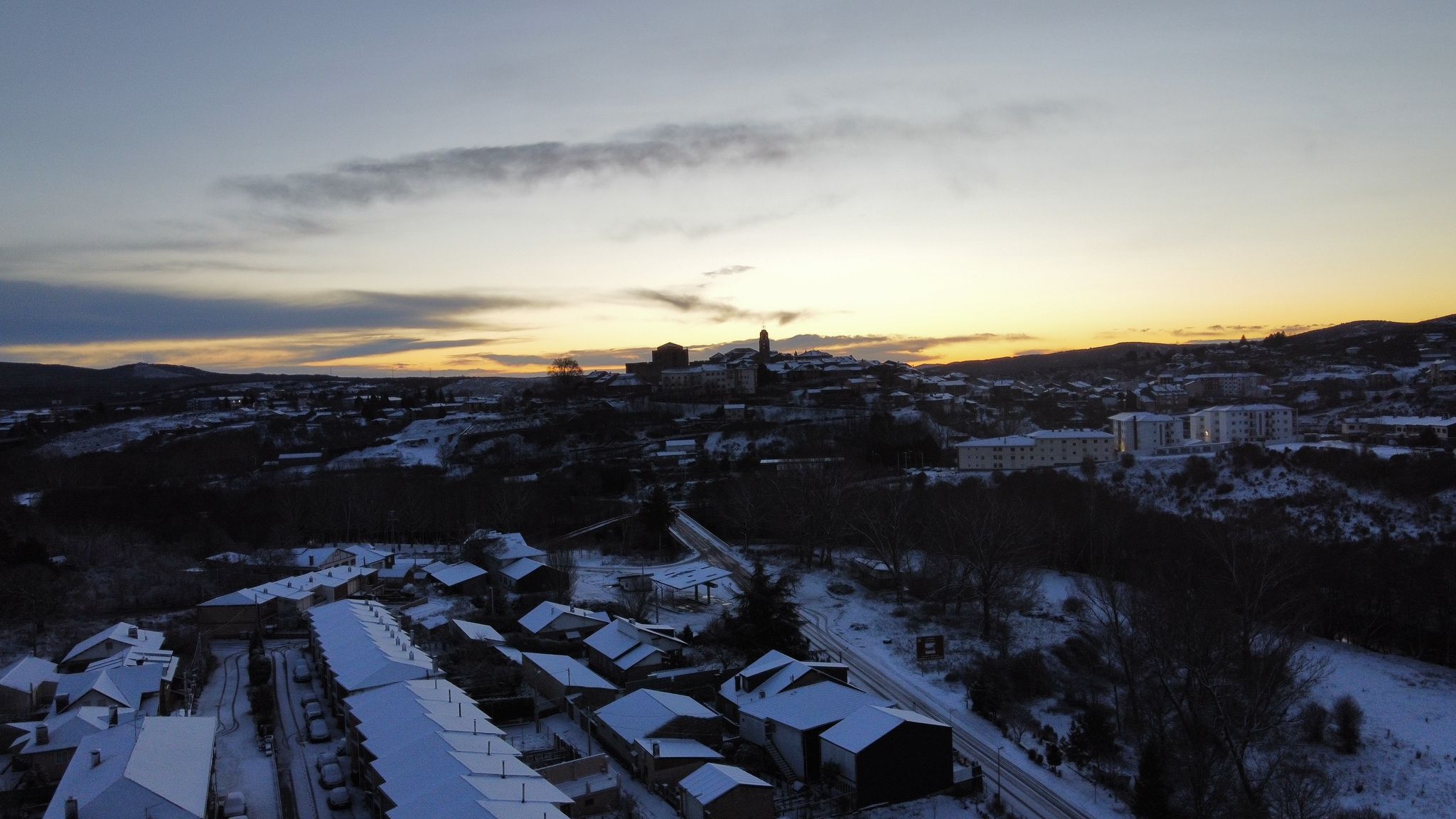 La nieve cubre Puebla de Sanabria (4)