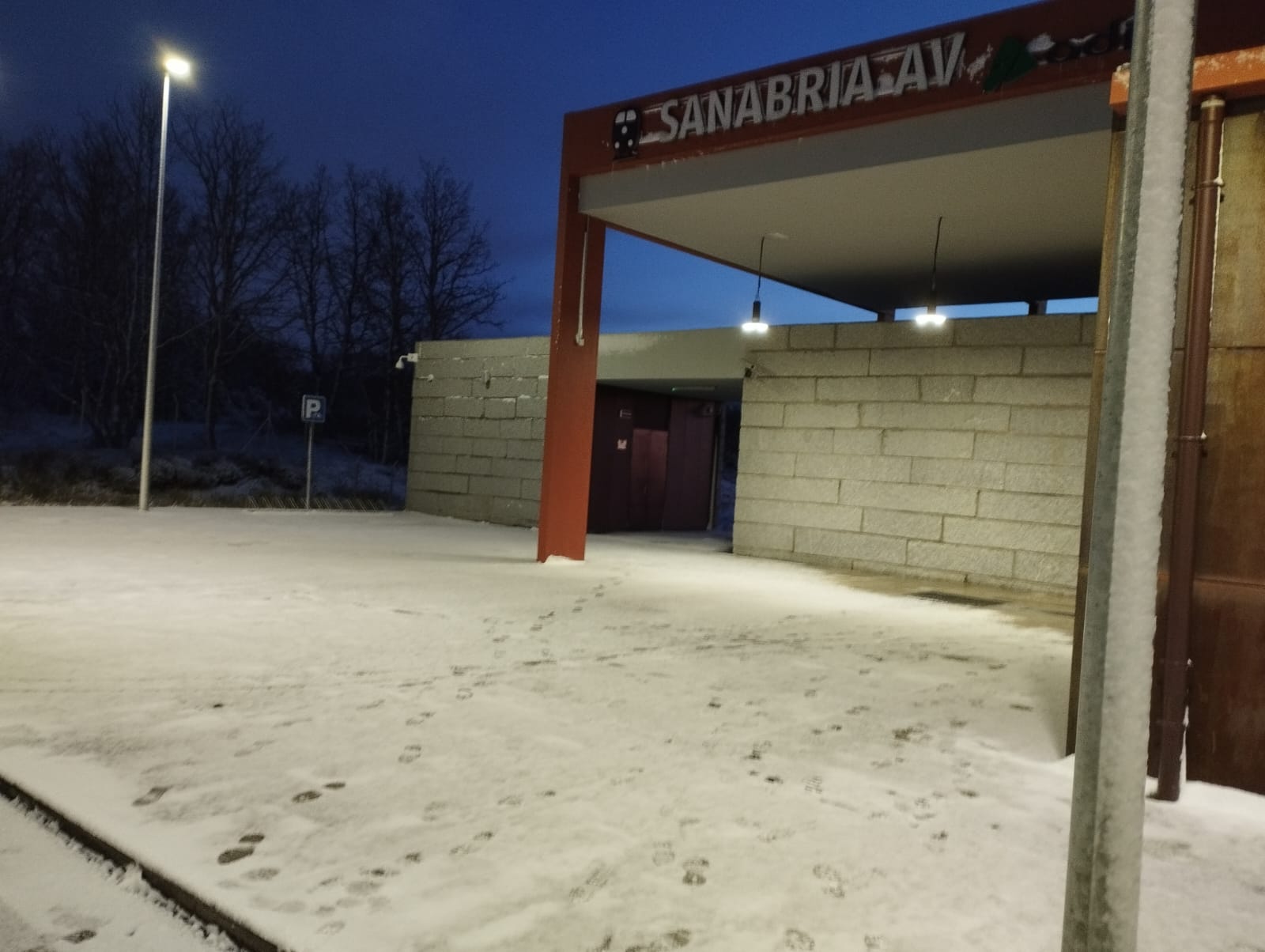 La nieve cubre Puebla de Sanabria (9)