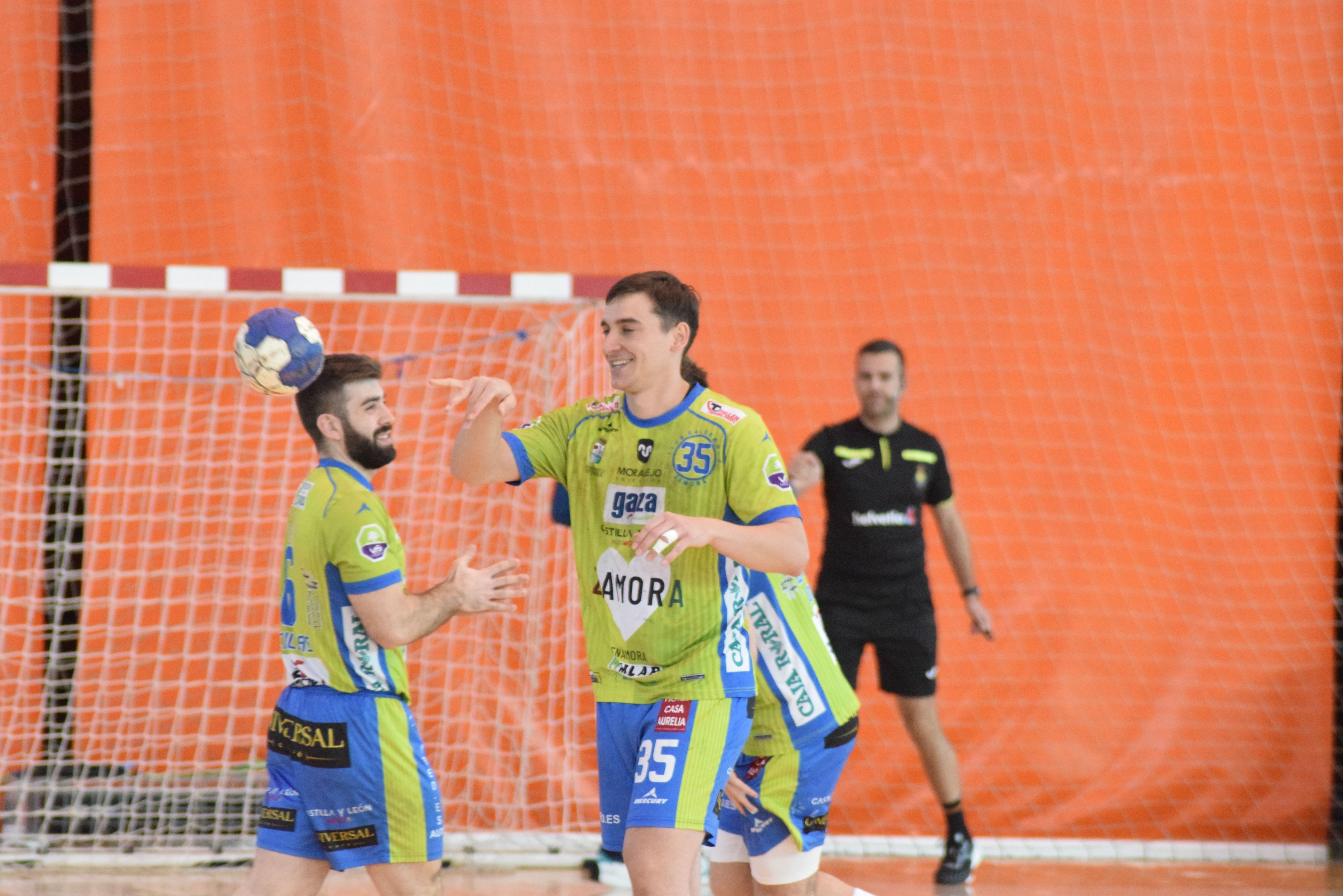 Pancho Bellia, central del Balonmano Zamora Enamora